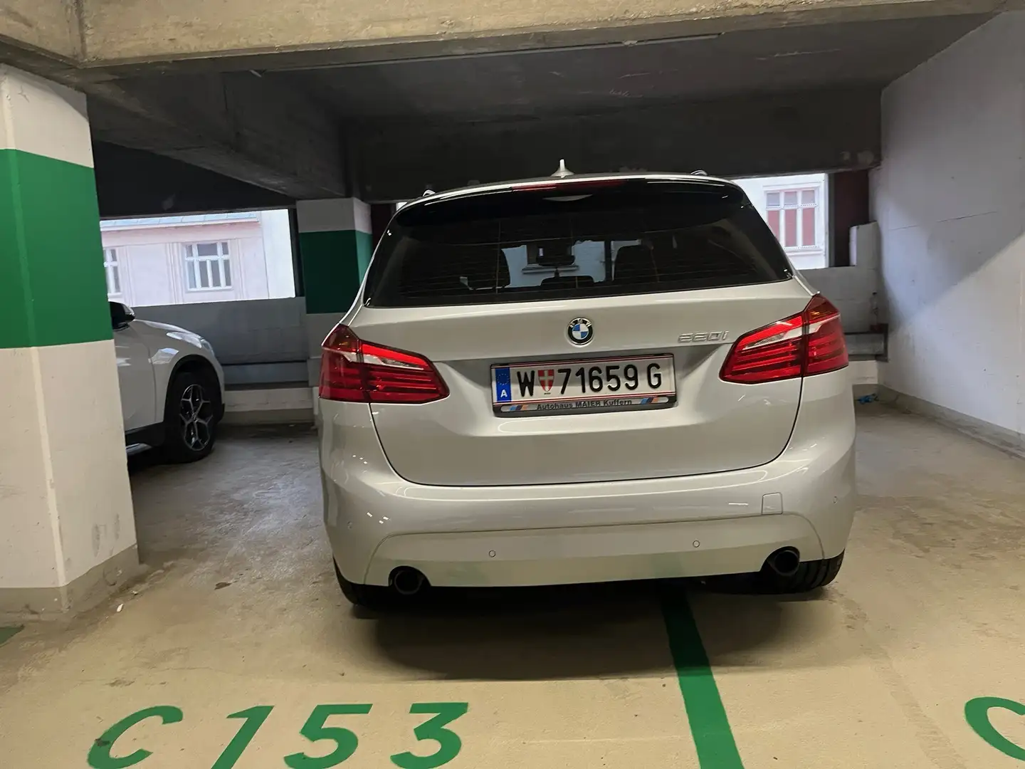 BMW 220 220i Active Tourer Aut. Silber - 2