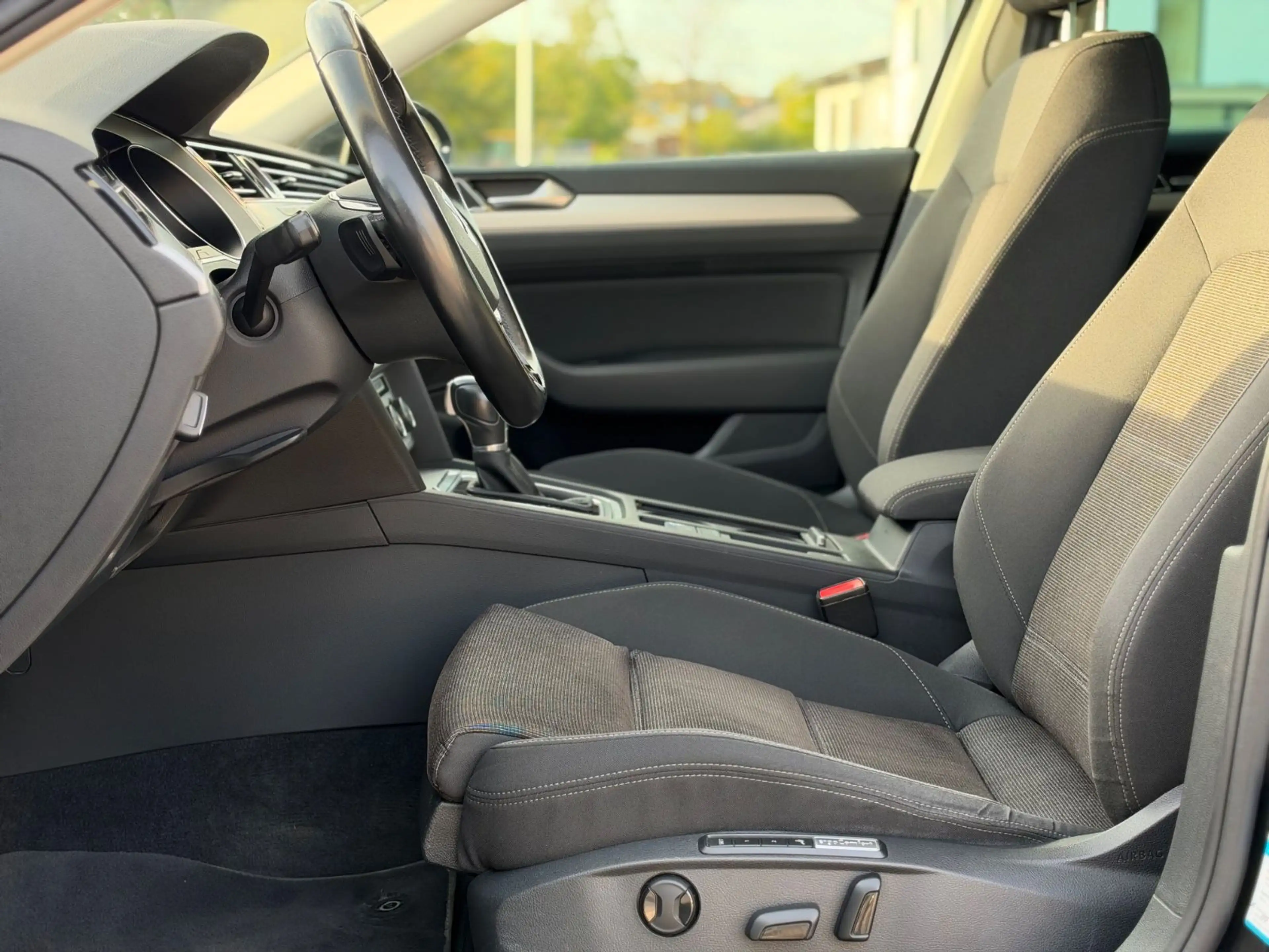 Volkswagen Passat Variant Comfortline — photo 9