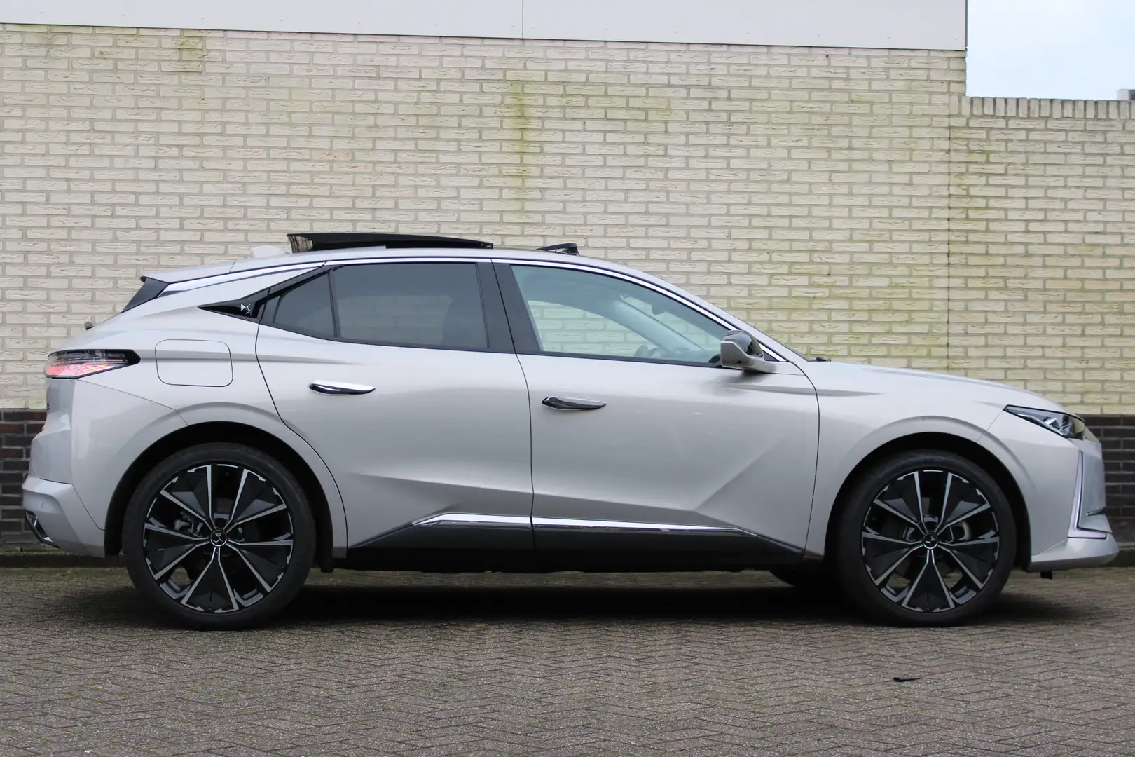 DS Automobiles DS 4 E-Tense Rivoli | Panoramadak | Night vision | Lede Grijs - 2