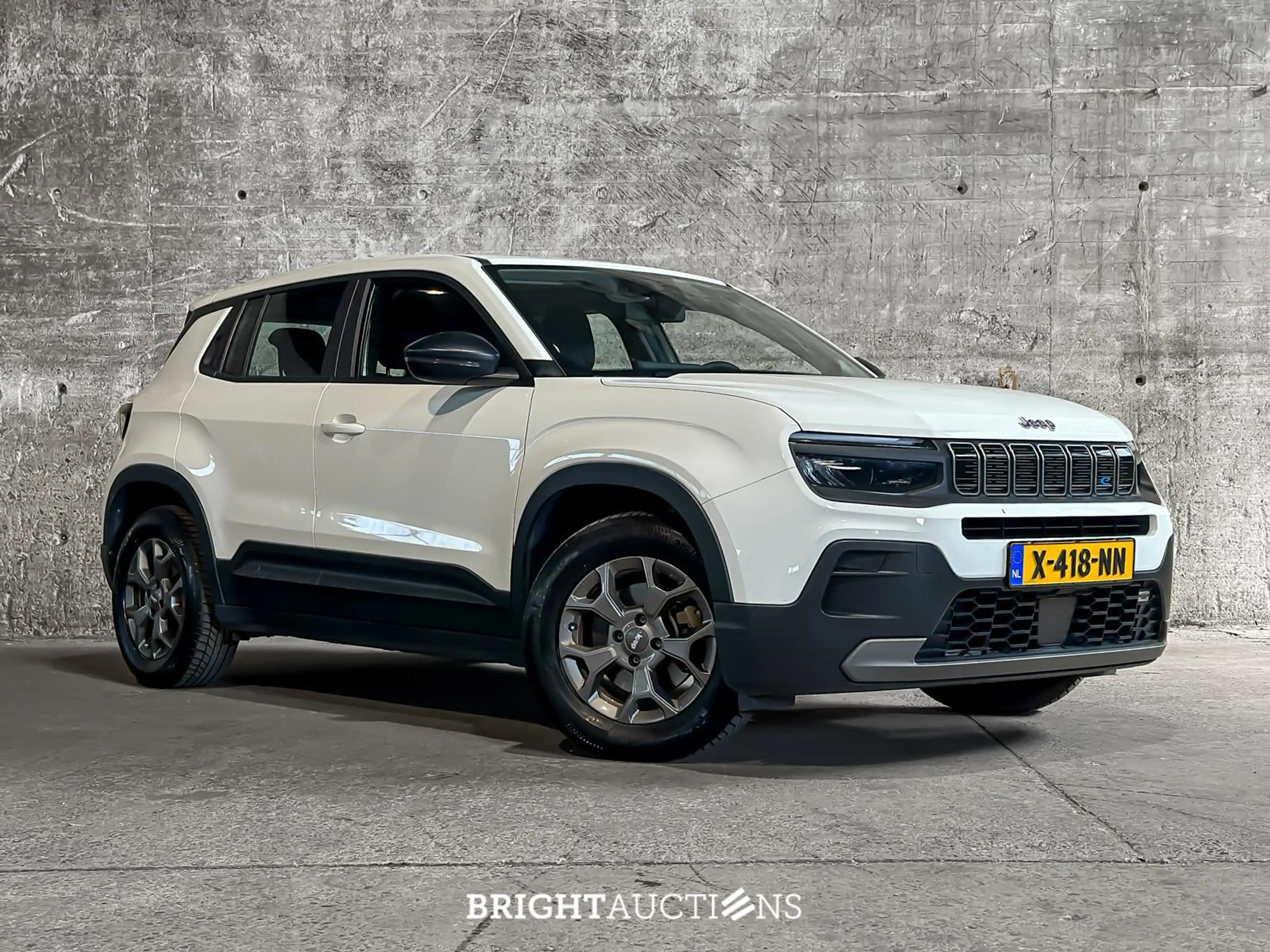 Jeep Avenger Longitude 54kWh — photo 12
