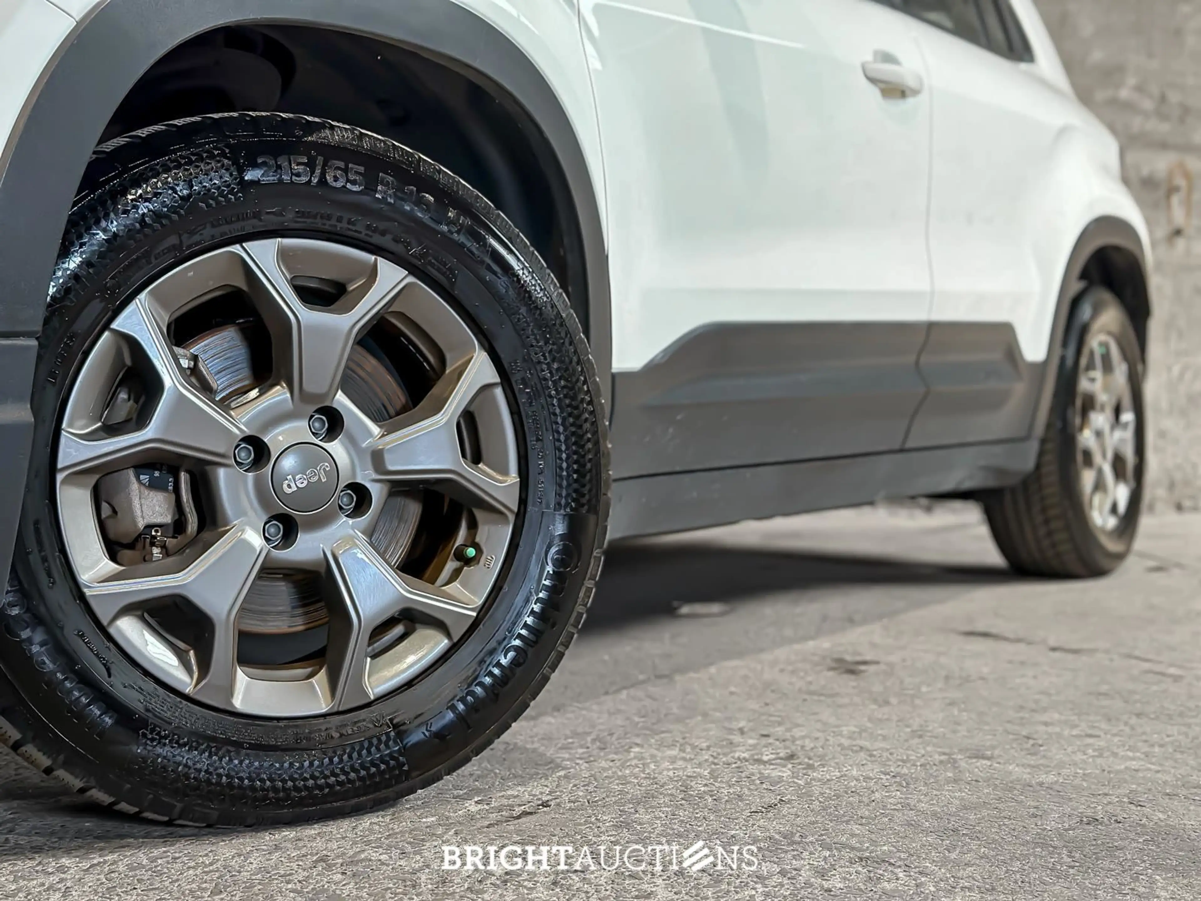 Jeep Avenger Longitude 54kWh — photo 9
