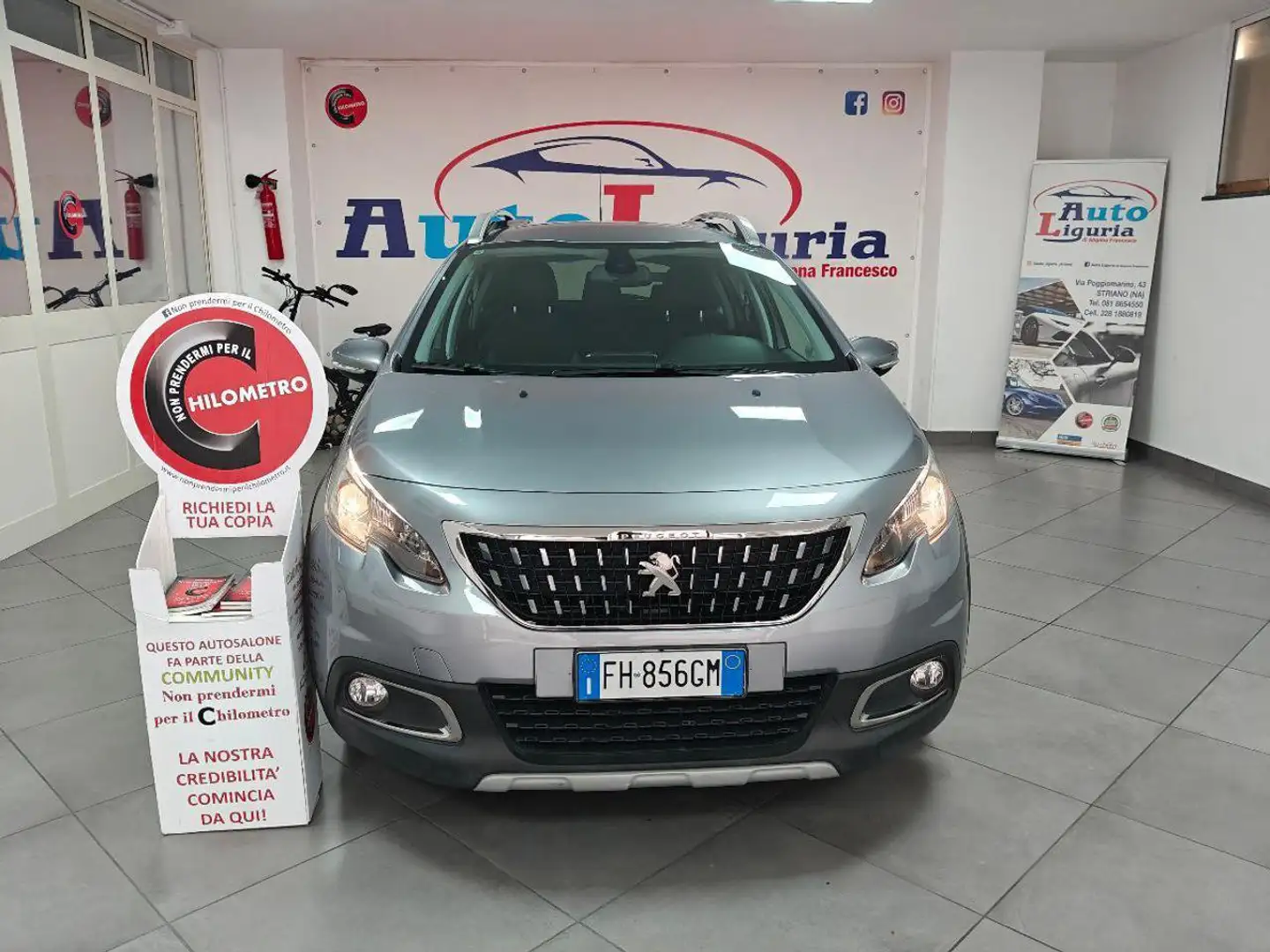 Peugeot 2008 1° serie PureTech 82 Allure Gris - 2