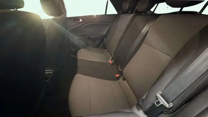 Hyundai i20 1.2 MPI Essence LE 2020, foto 9