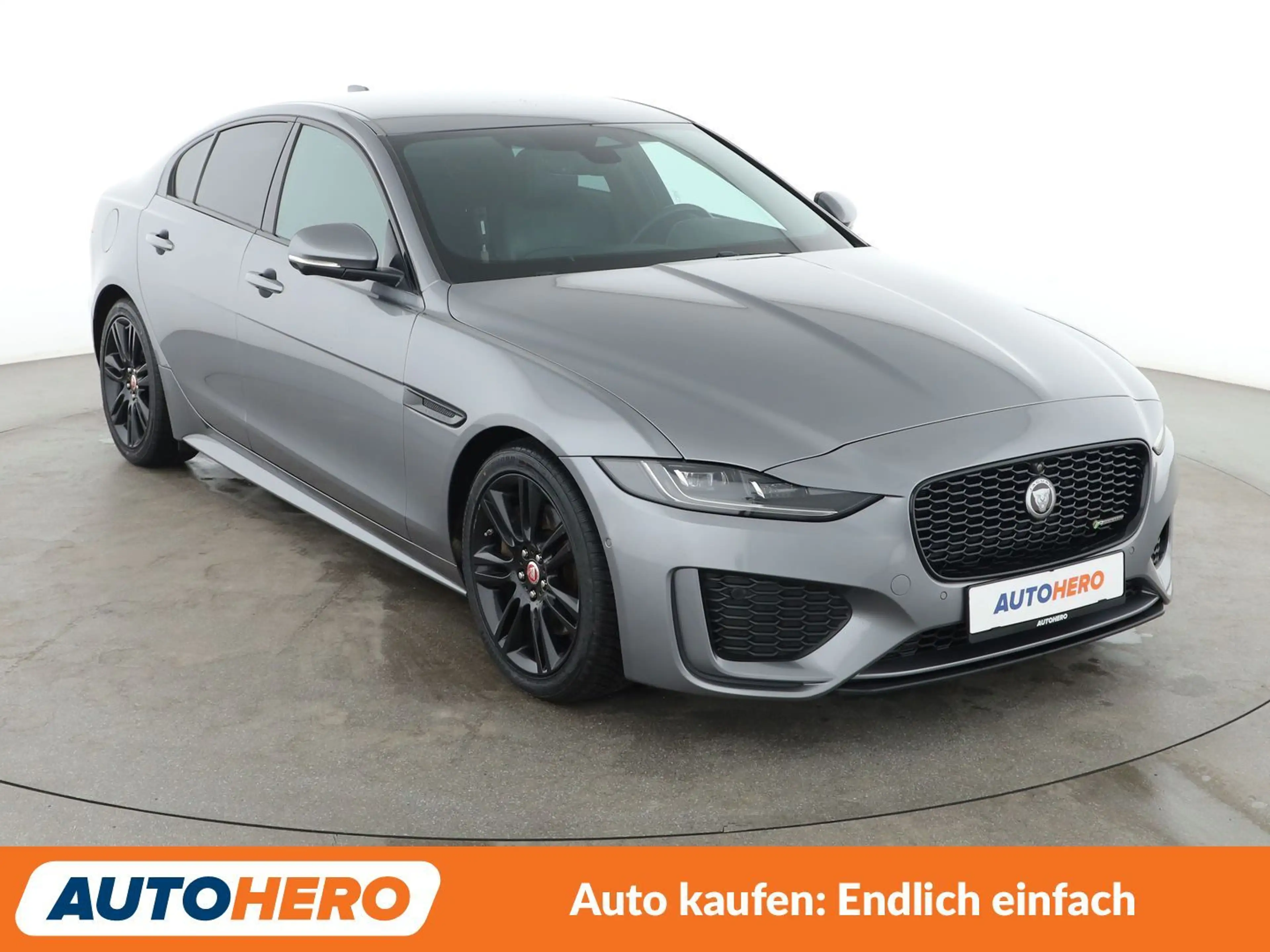Jaguar XE D200 Mild-Hybrid R-Dynamic S Aut*CARPLAY*360°*LED* — photo 8