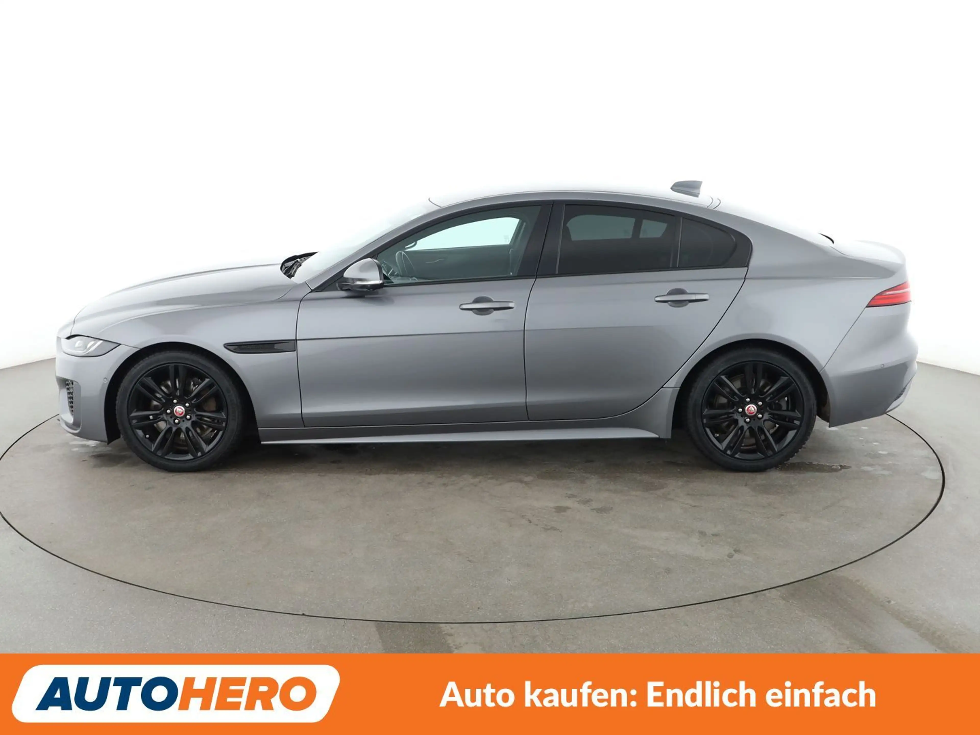 Jaguar XE D200 Mild-Hybrid R-Dynamic S Aut*CARPLAY*360°*LED* — photo 3