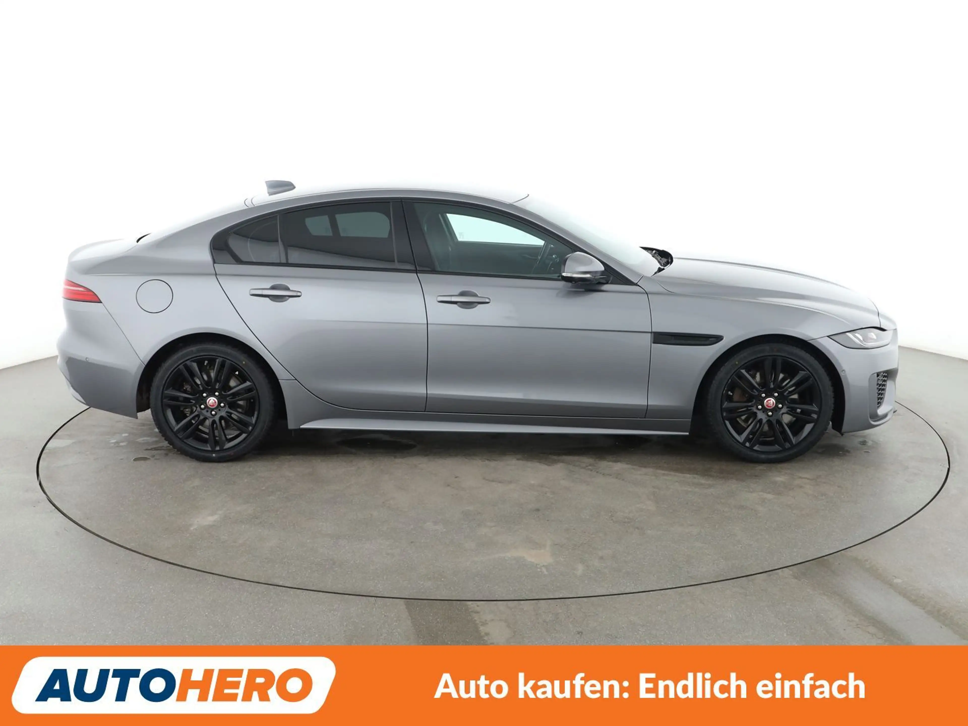 Jaguar XE D200 Mild-Hybrid R-Dynamic S Aut*CARPLAY*360°*LED* — photo 7