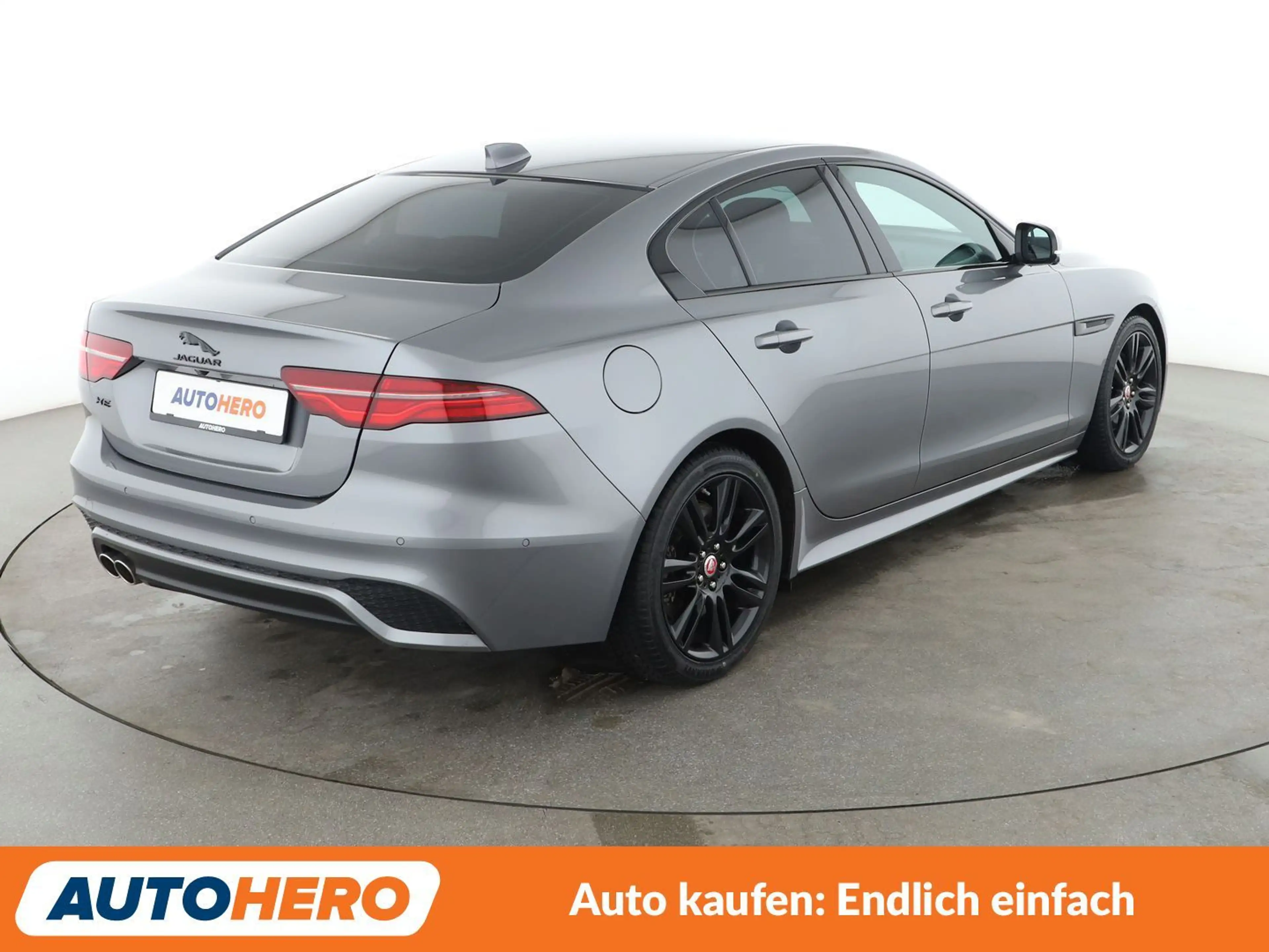 Jaguar XE D200 Mild-Hybrid R-Dynamic S Aut*CARPLAY*360°*LED* — photo 6