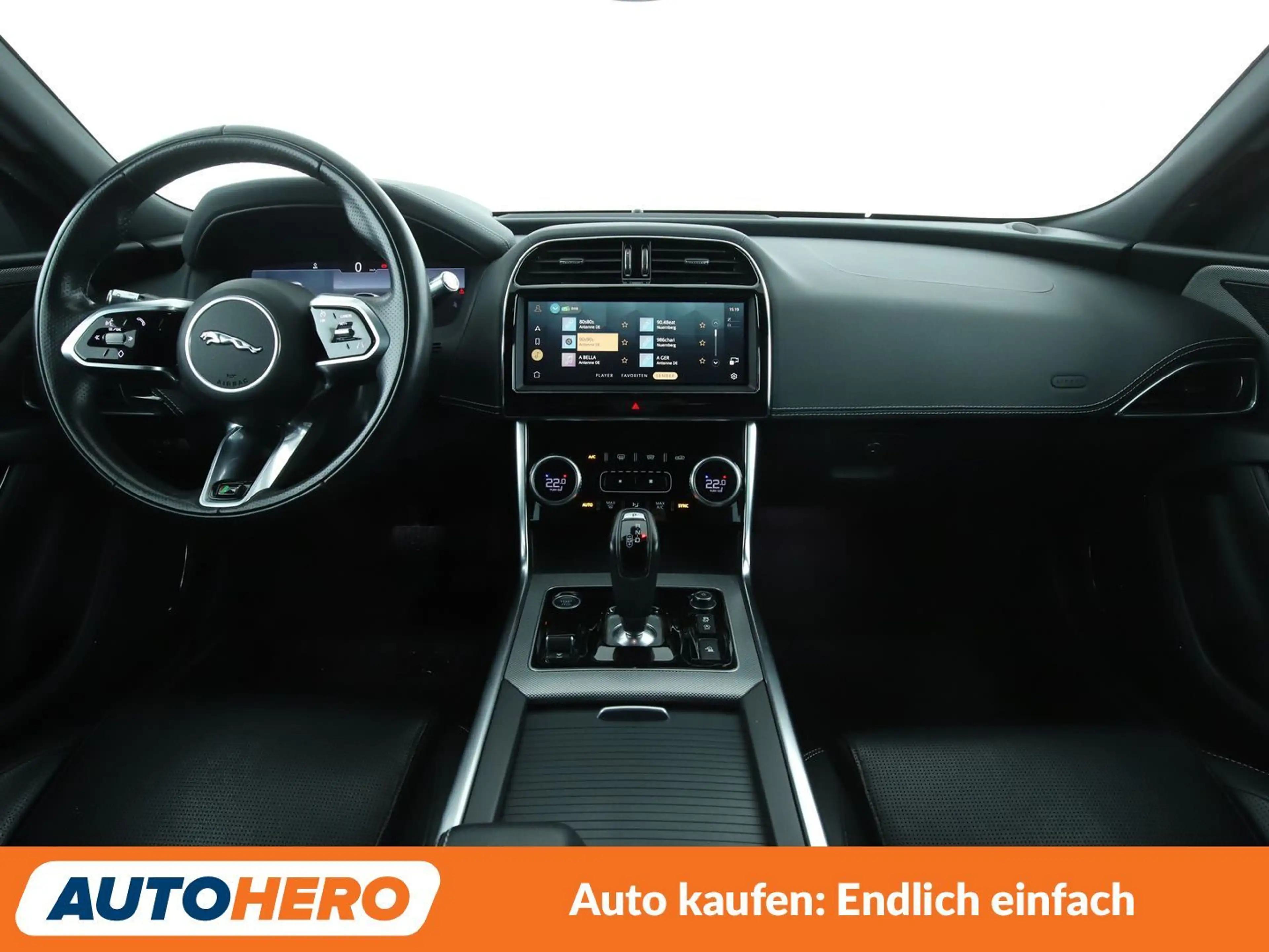 Jaguar XE D200 Mild-Hybrid R-Dynamic S Aut*CARPLAY*360°*LED* — photo 12