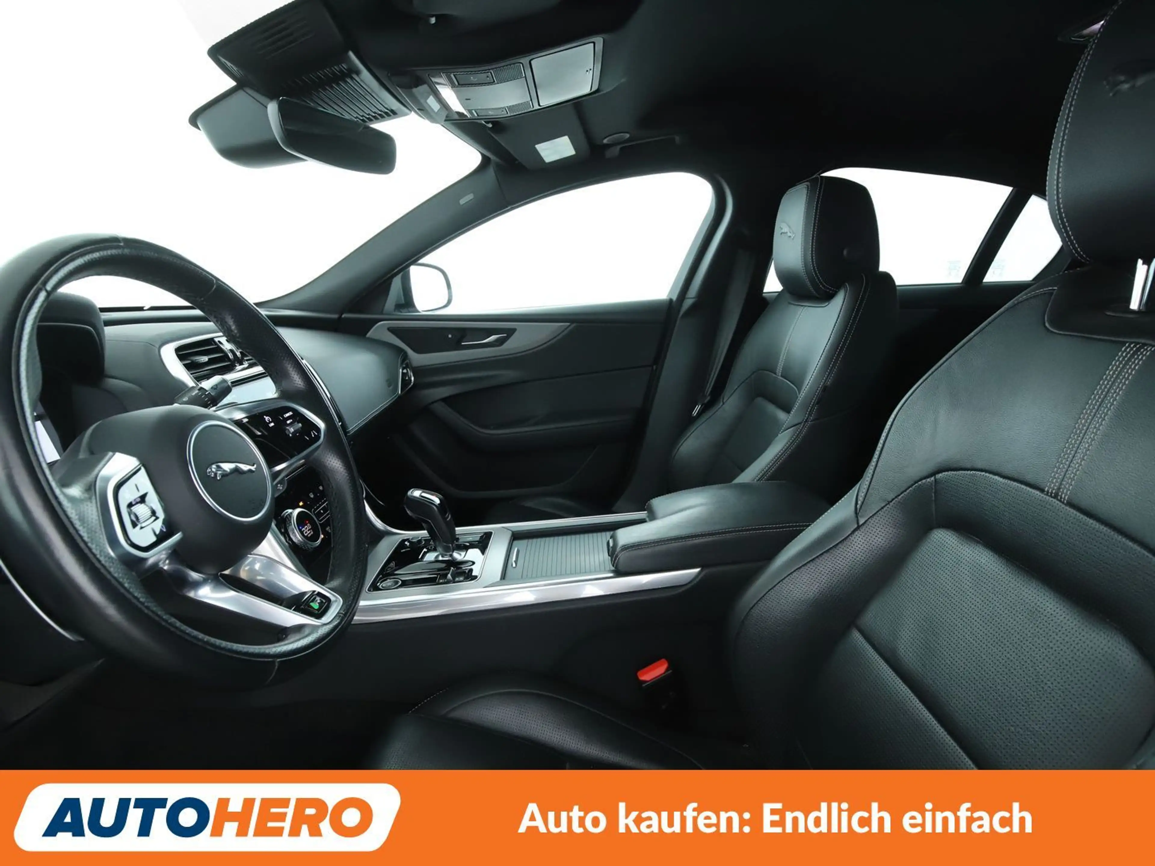 Jaguar XE D200 Mild-Hybrid R-Dynamic S Aut*CARPLAY*360°*LED* — photo 10