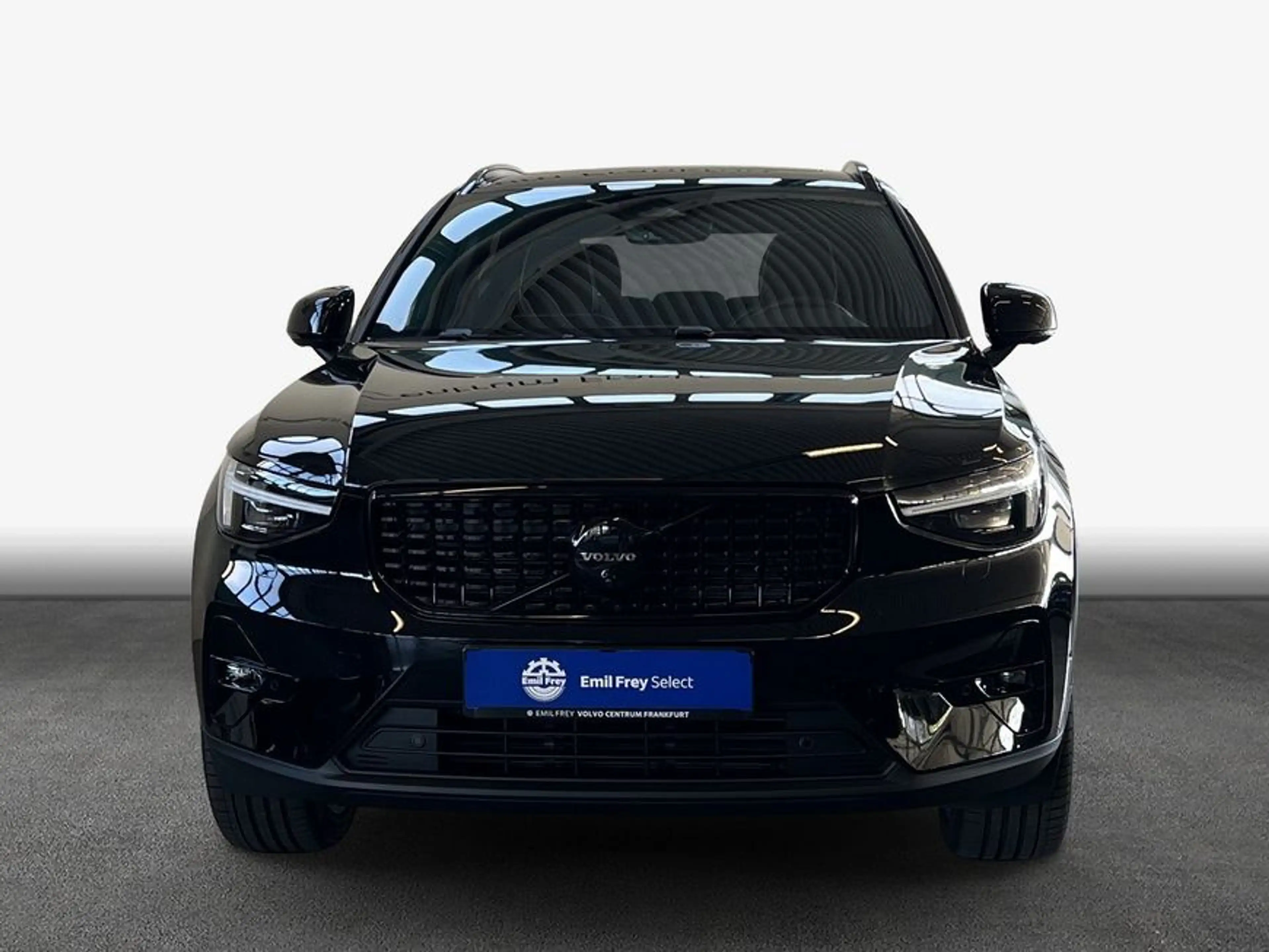 Volvo XC40 XC40 B3 B DKG Plus Black Edition — photo 3