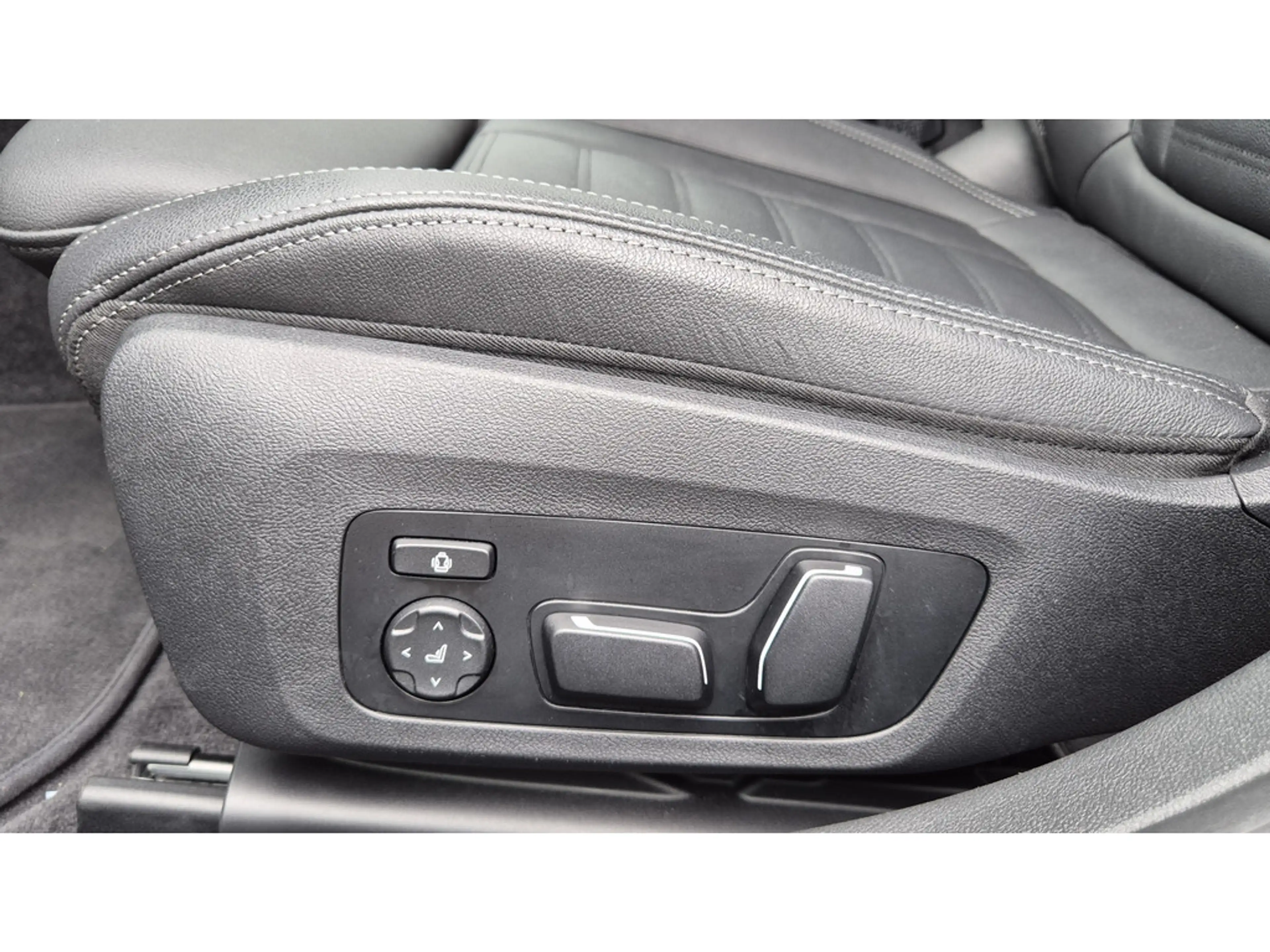 BMW 420 i Gran Coupe M Sport Pro GLASDACH+360°KAM+ — photo 14