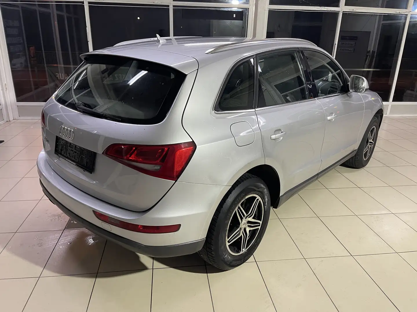 Audi Q5 2,0 TDI quattro DPF - 2