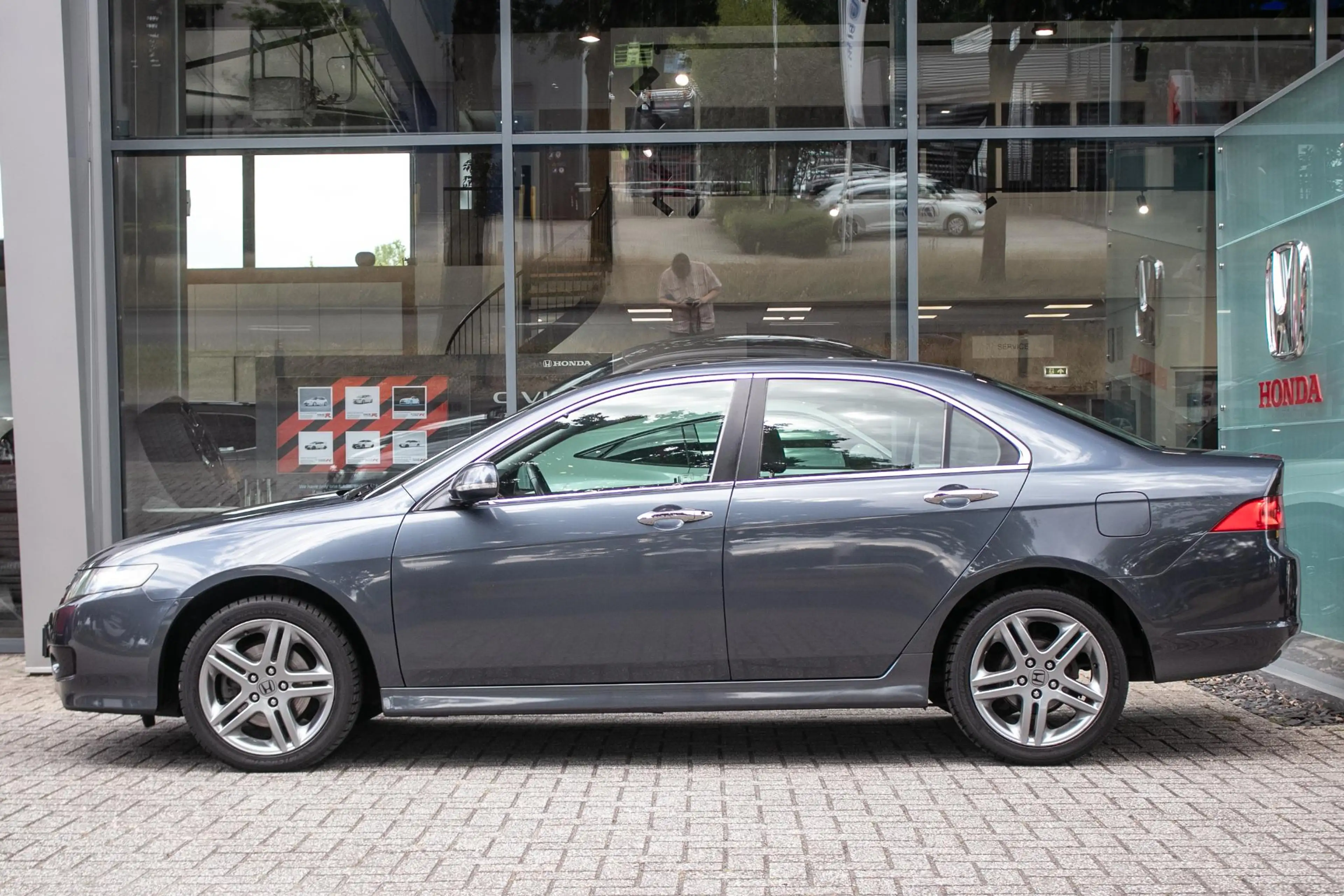 Honda Accord 2.0i Business Mode — photo 2