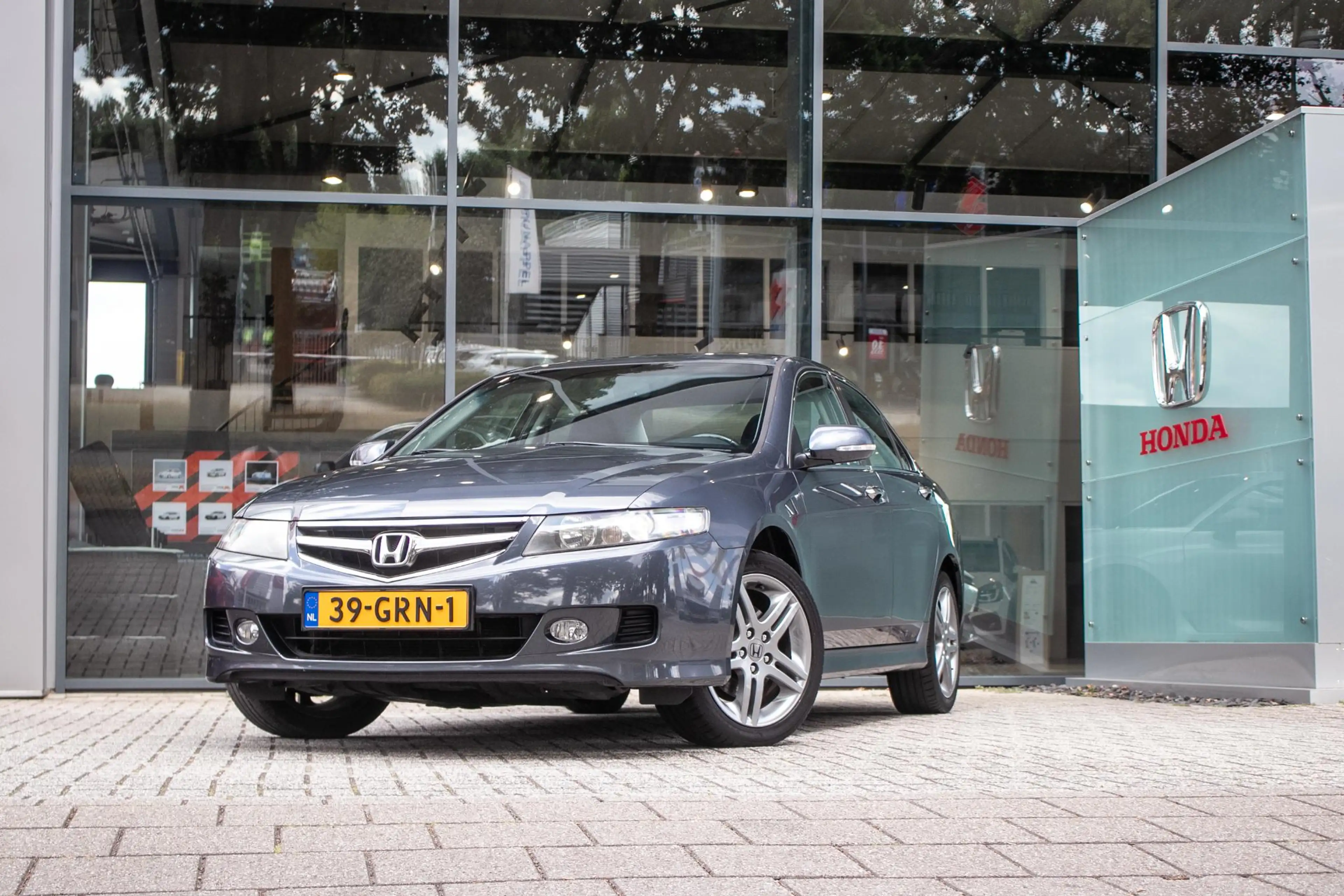 Honda Accord 2.0i Business Mode — photo 13