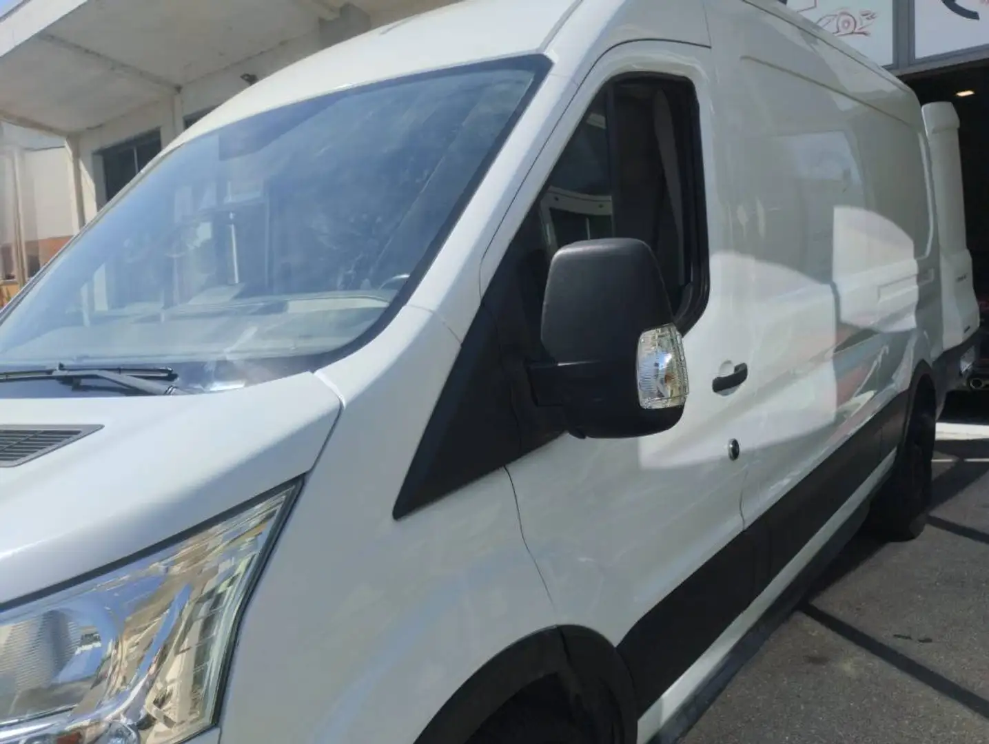 Ford Transit 330 2.0 tdci MHEV 130cv trend L3H2 E6.2 Weiß - 2