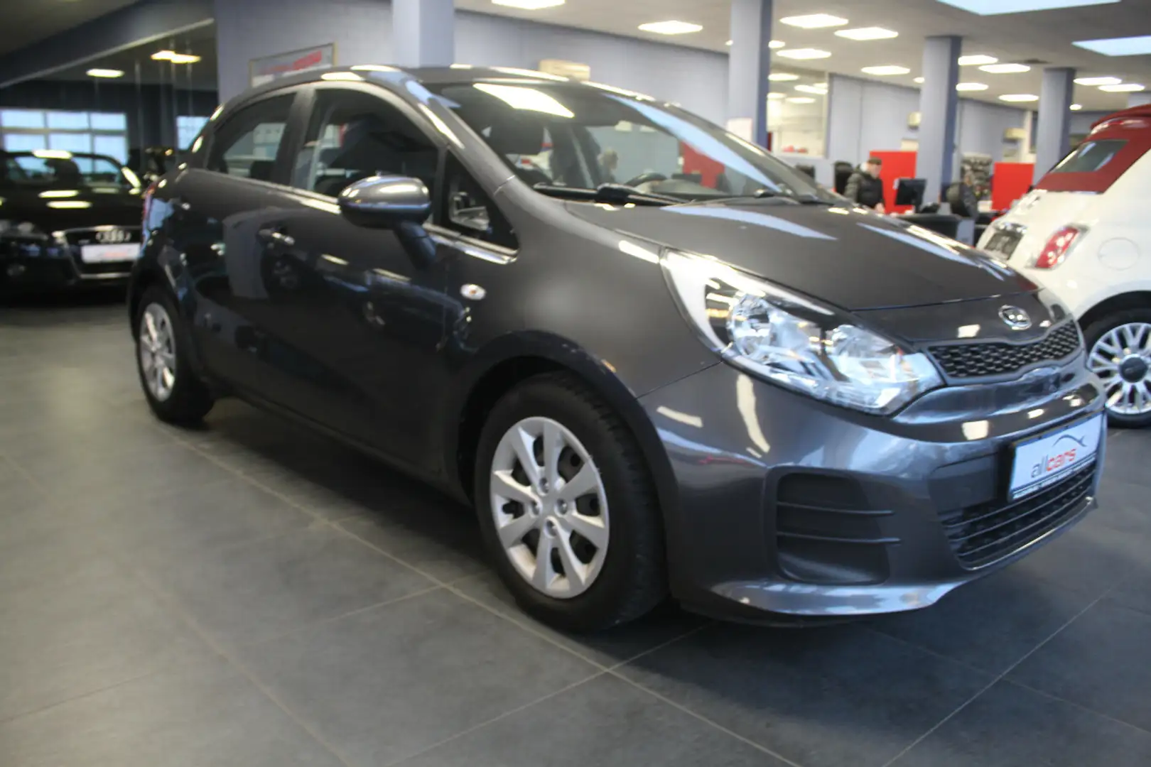 Kia Rio 1.2 Attract Gris - 1