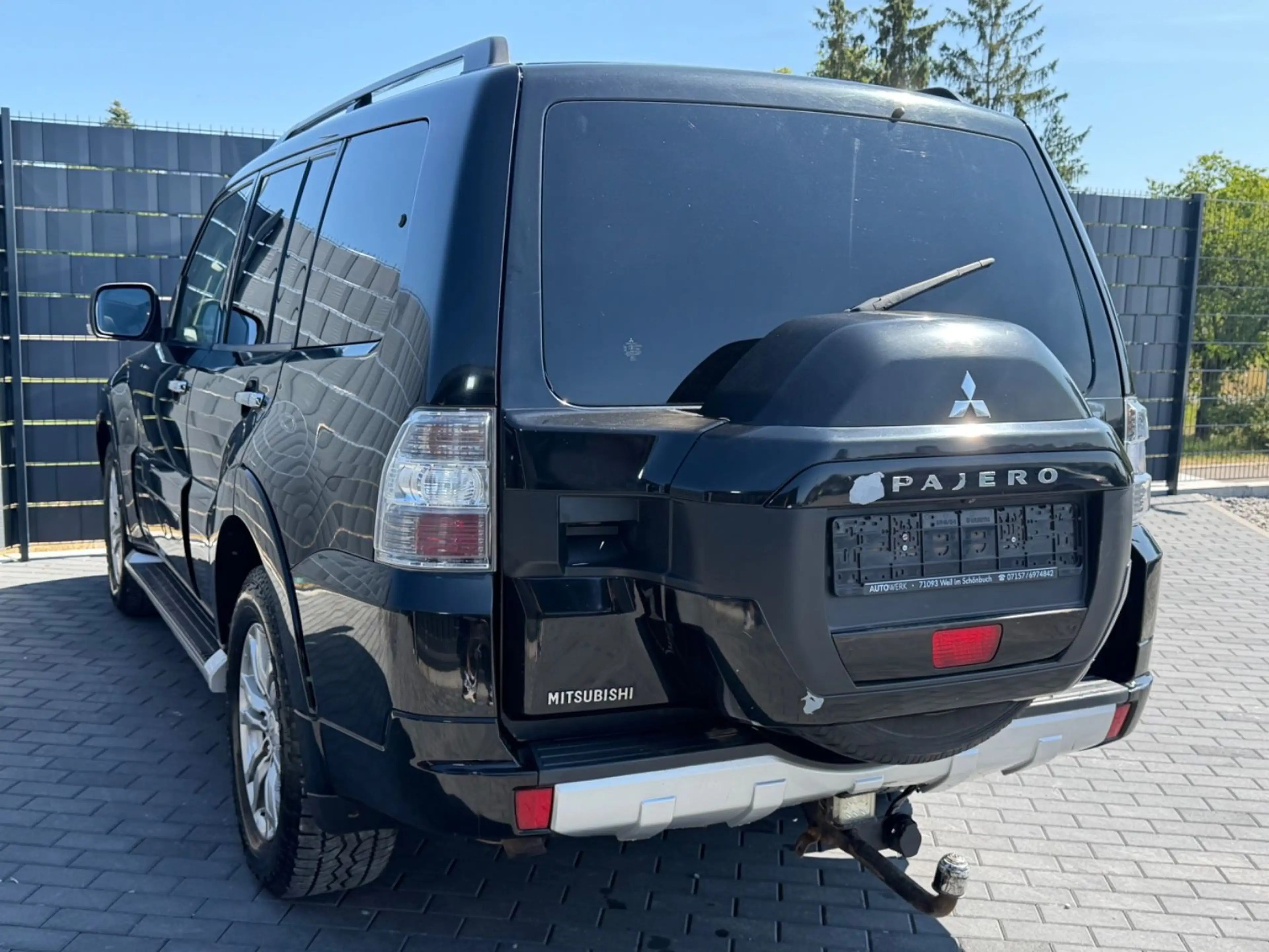 Mitsubishi Pajero 3.2 DI-D Top 4x4*AUTOMATIK*CAM*SHD*AHK* — photo 6