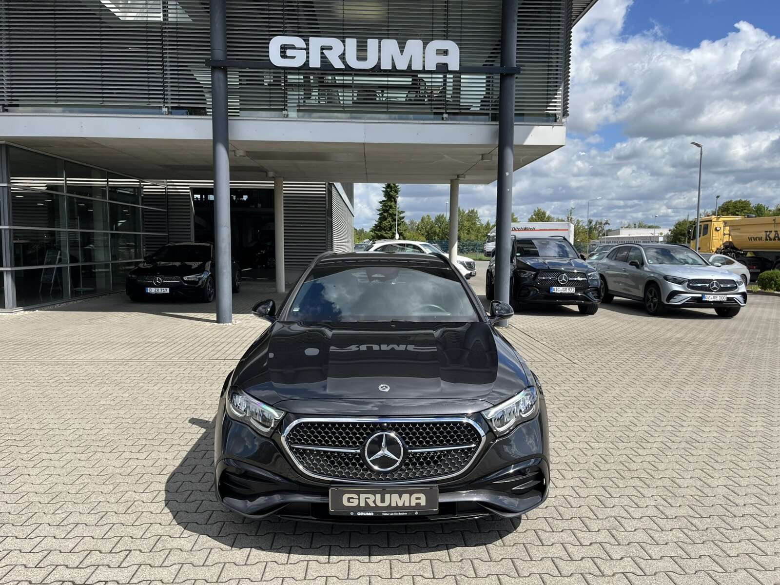 Mercedes-Benz E 200