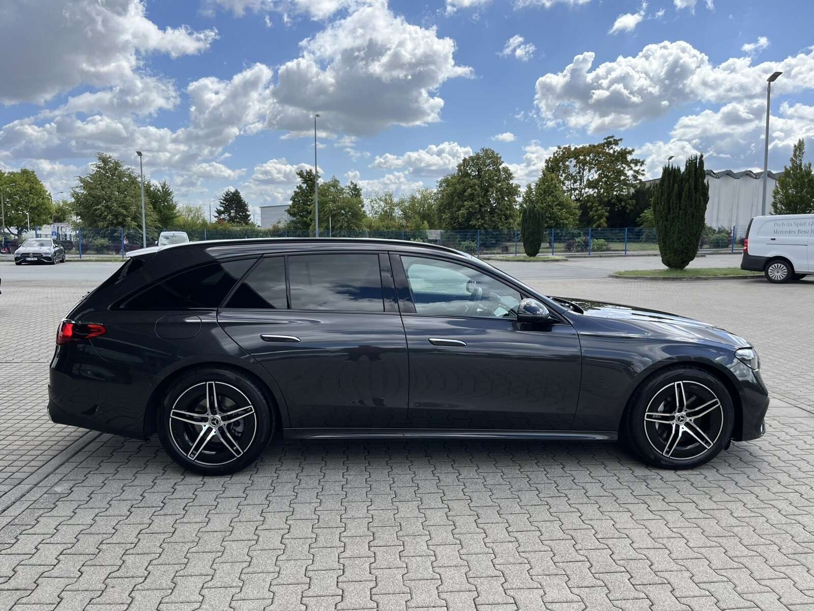 Mercedes-Benz E 200