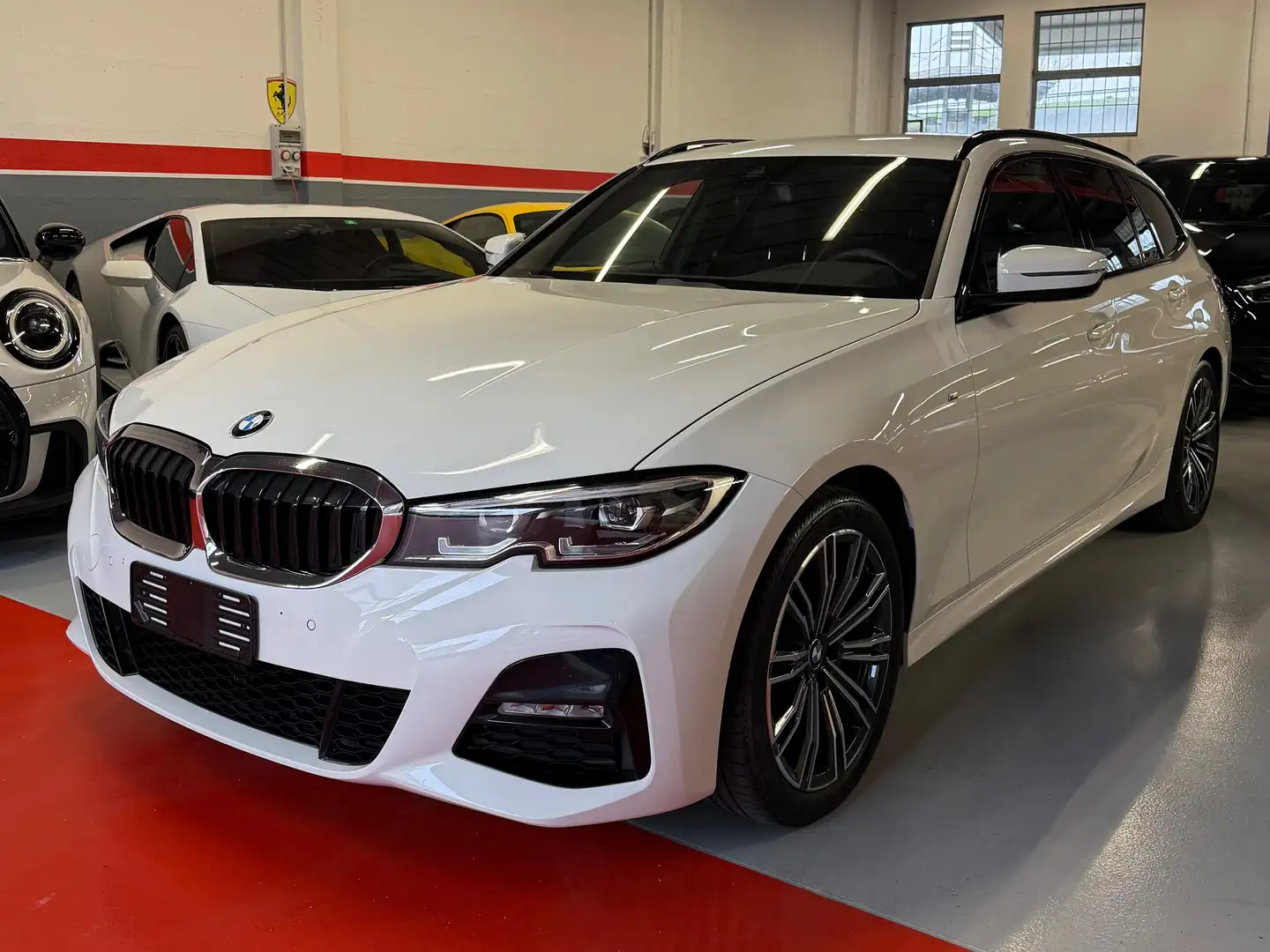 BMW 320 320d Touring mhev 48V Msport auto-Gancio Traino Bianco - 1
