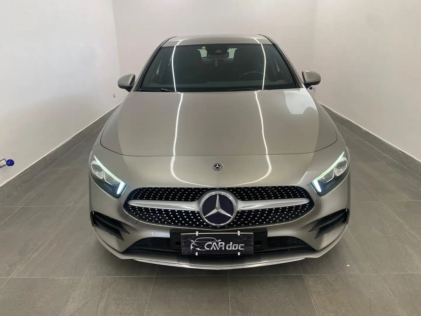 Mercedes-Benz A 180 Classe A - W177 2018 d Premium auto Grigio - 2