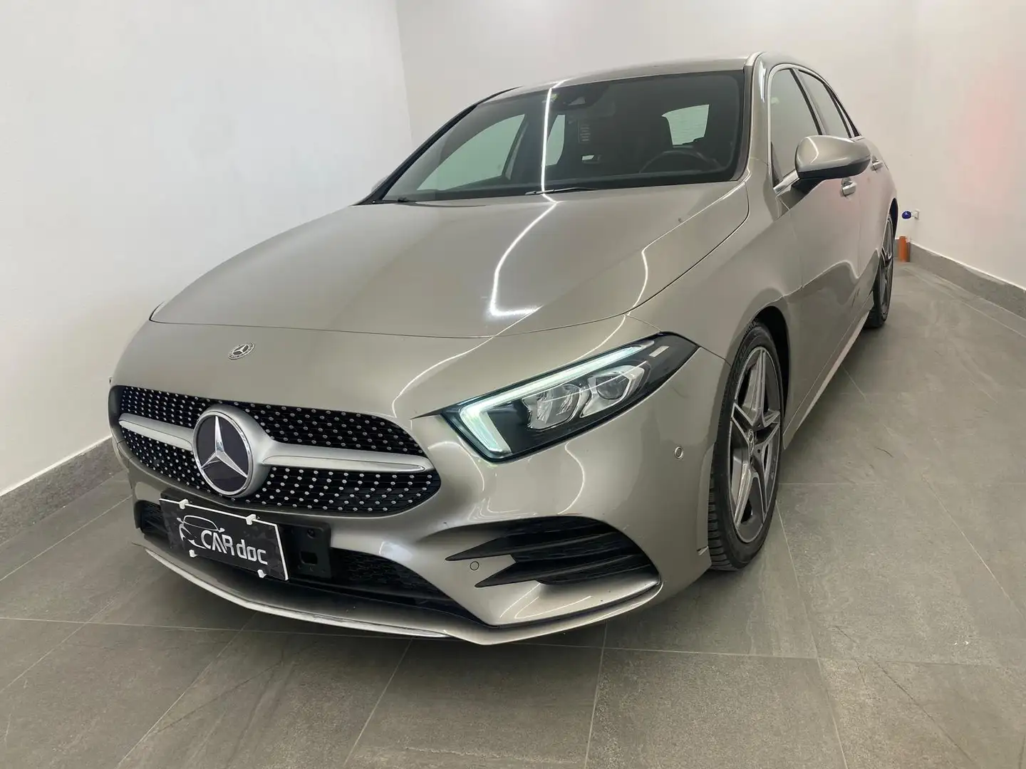 Mercedes-Benz A 180 Classe A - W177 2018 d Premium auto Grigio - 1