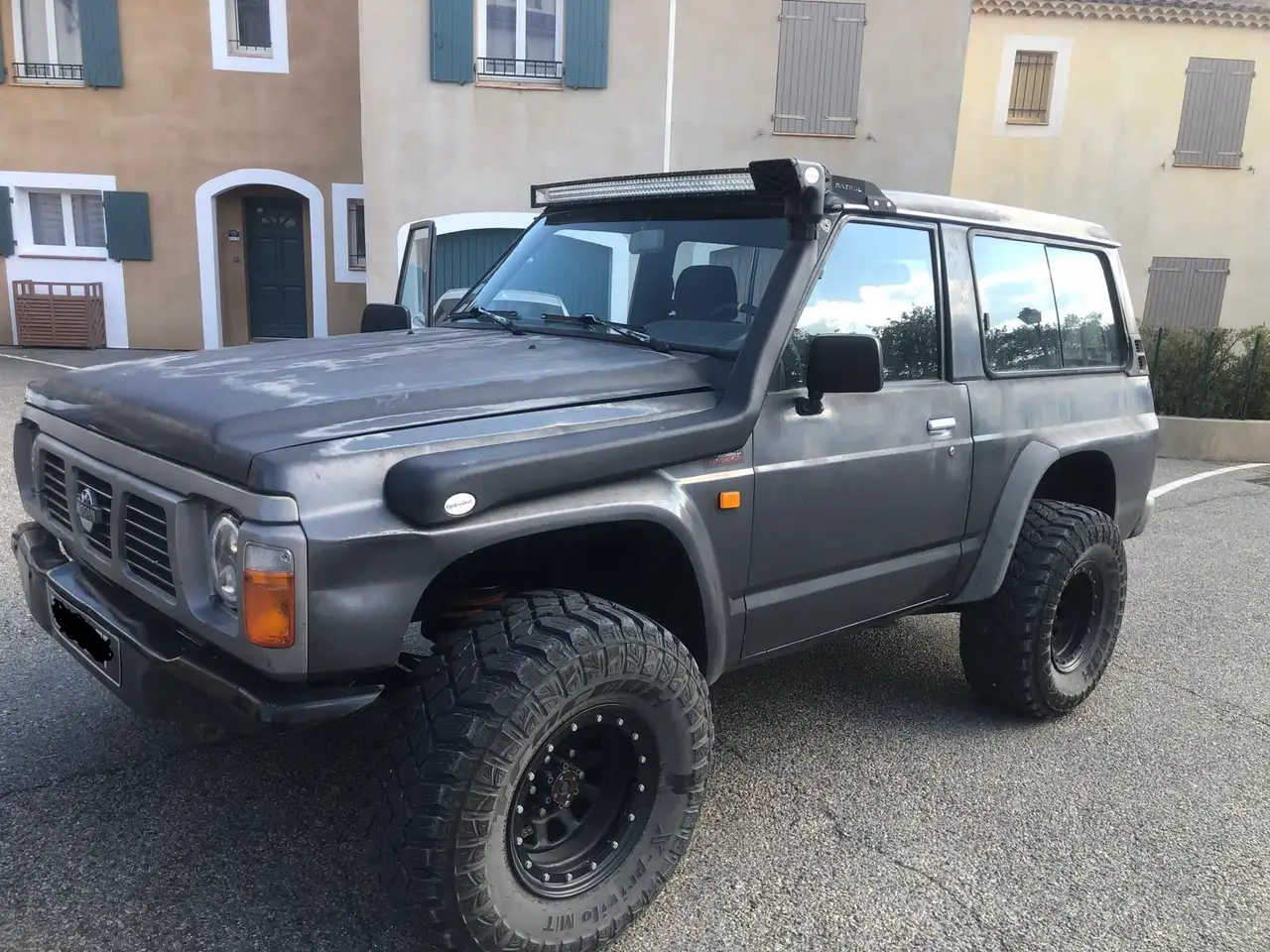 Nissan Patrol Y60