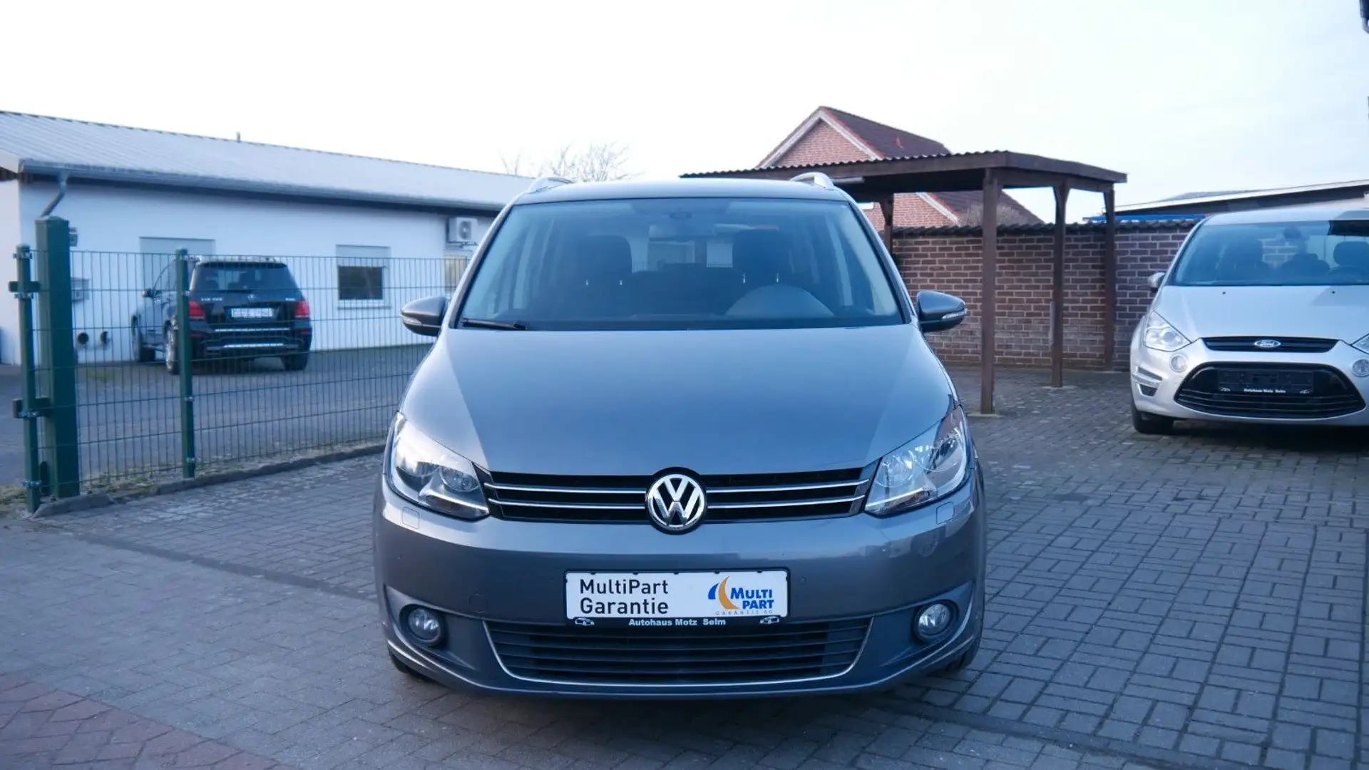 Volkswagen Touran CUP Gris - 2