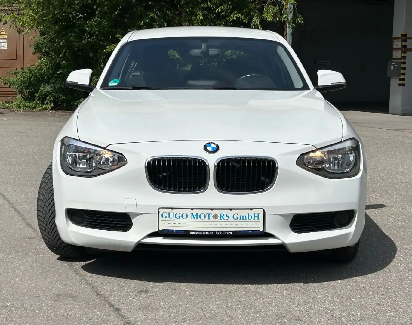BMW 114 d / Parkhilfe / 2. Hand Blanc - 2