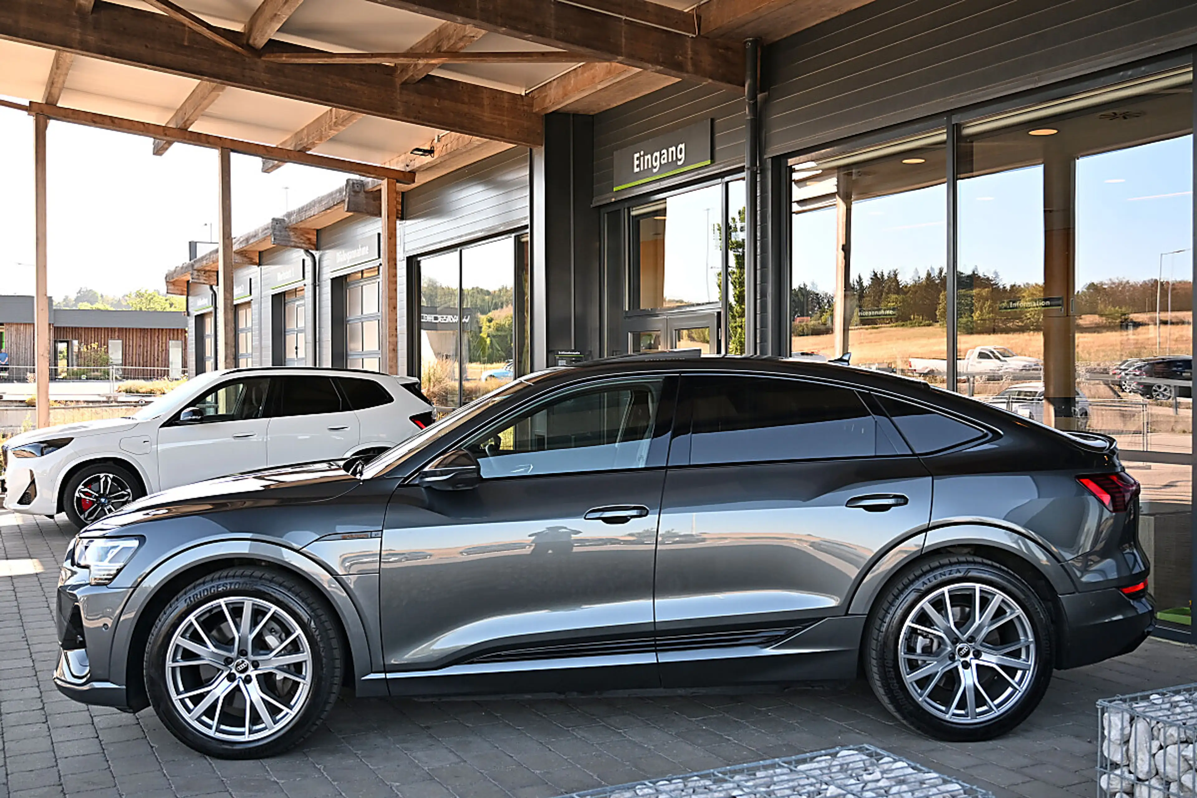 Audi e-tron SB 55 quattro 95kWh S-line NP € 117k ACC, HeadU... — photo 2