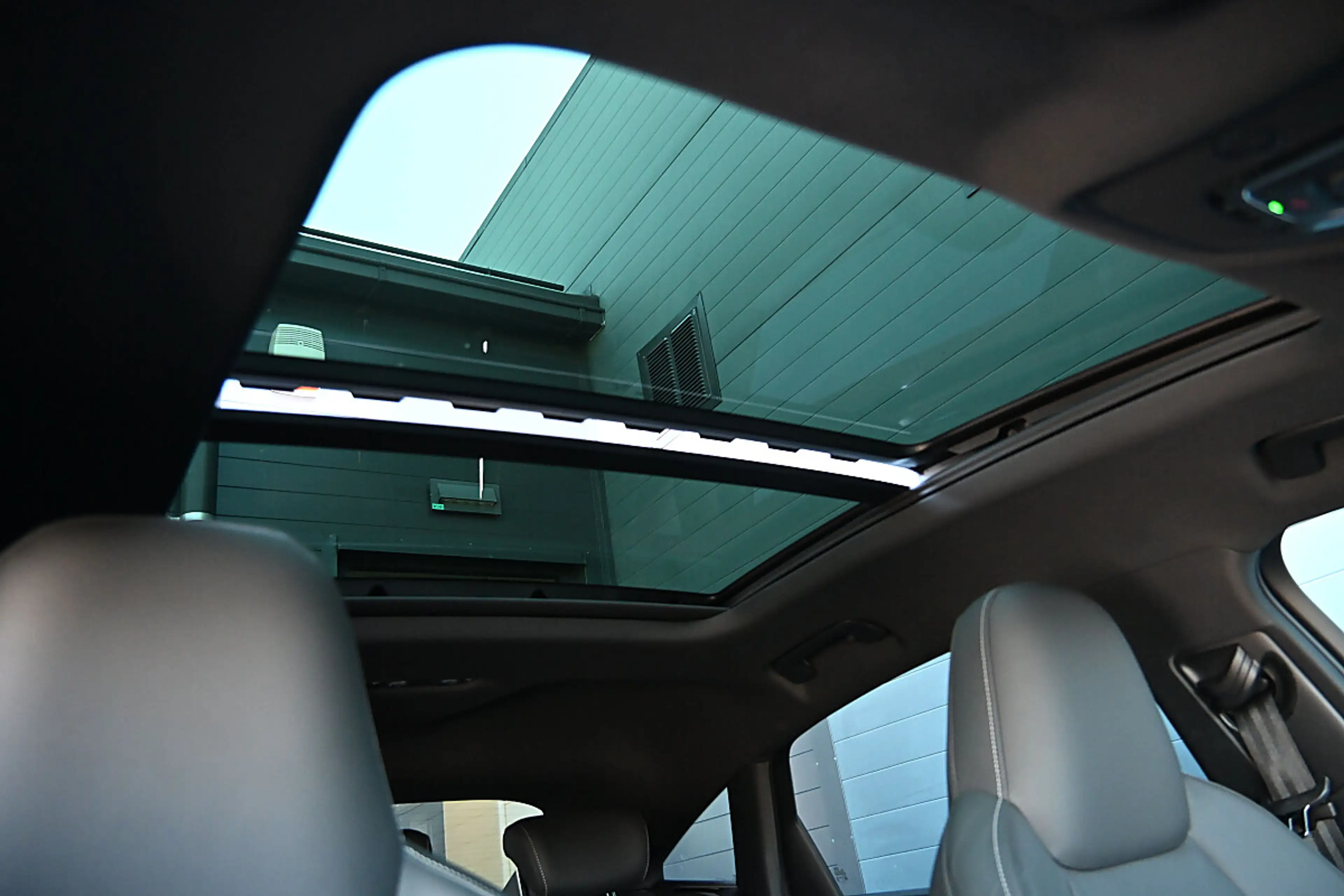 Audi e-tron SB 55 quattro 95kWh S-line NP € 117k ACC, HeadU... — photo 9