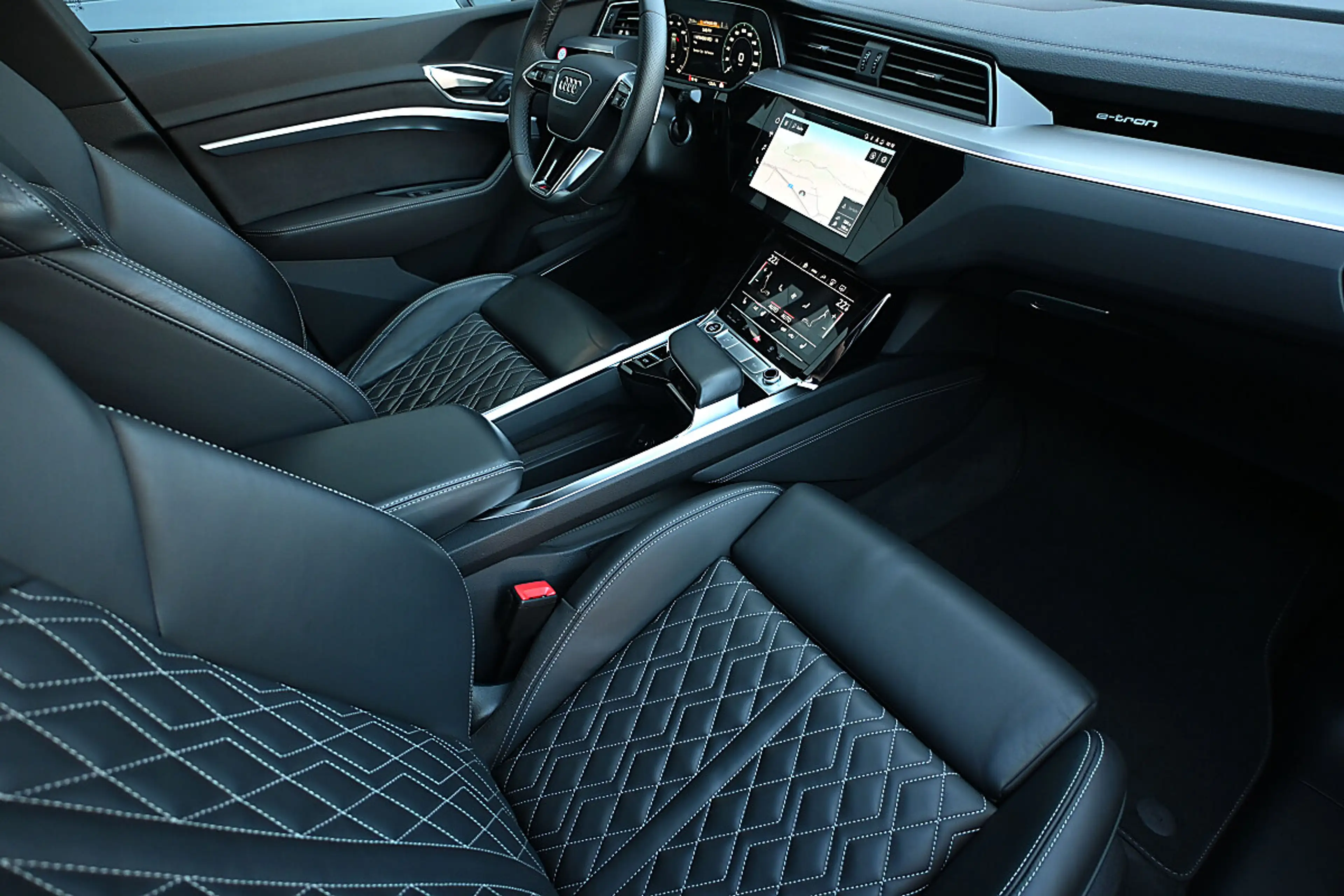 Audi e-tron SB 55 quattro 95kWh S-line NP € 117k ACC, HeadU... — photo 5