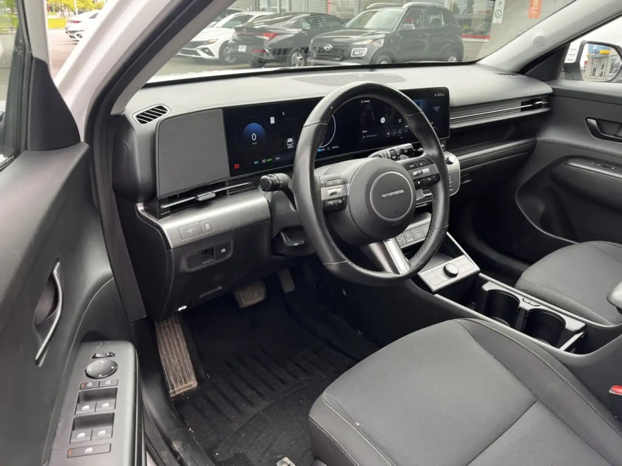 Hyundai KONA снимка Hyundai KONA