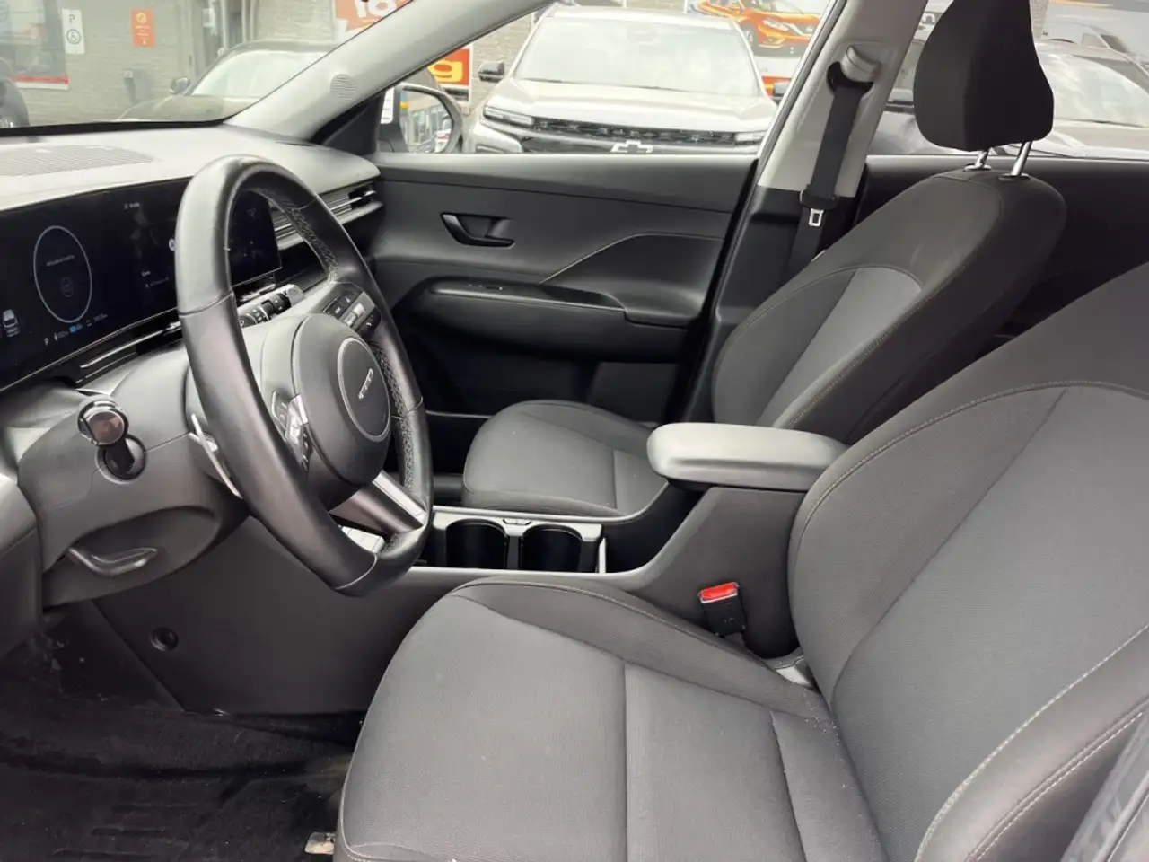 Hyundai KONA снимка Hyundai KONA