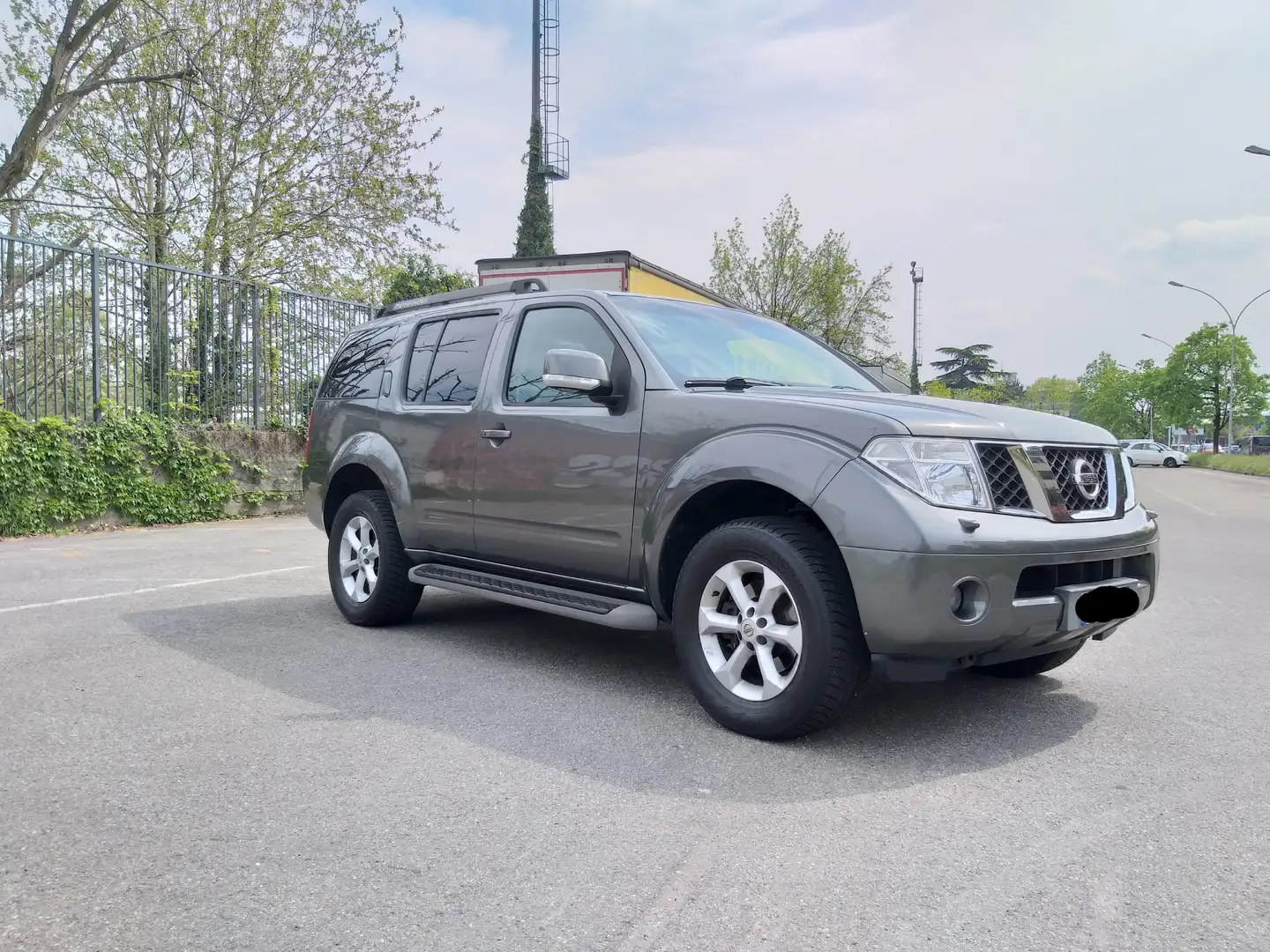 Nissan Pathfinder Pathfinder III 2005 2.5 dci Platinum auto Gris - 1
