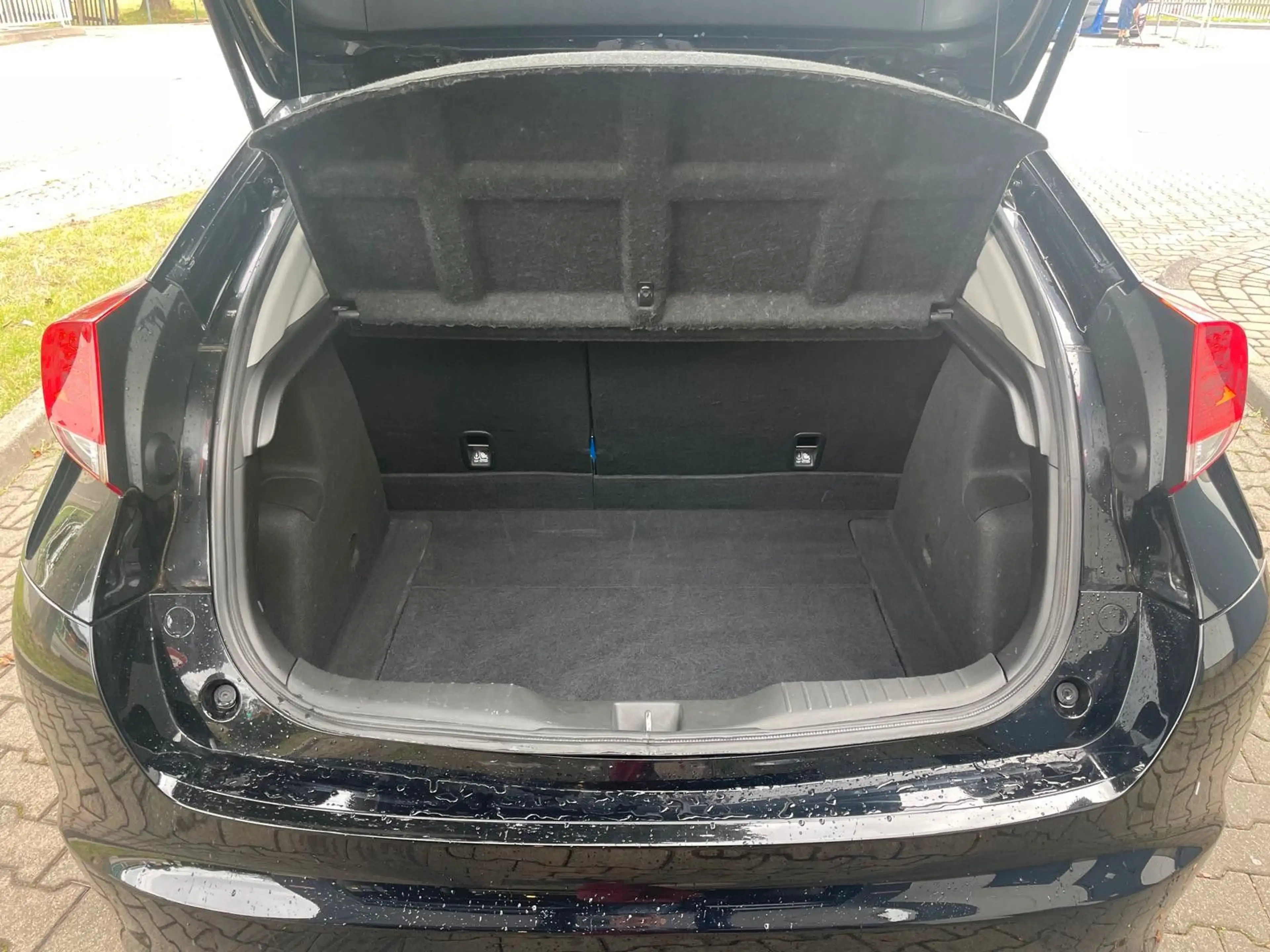 Honda Civic 1.4 i-VTEC Comfort — photo 11