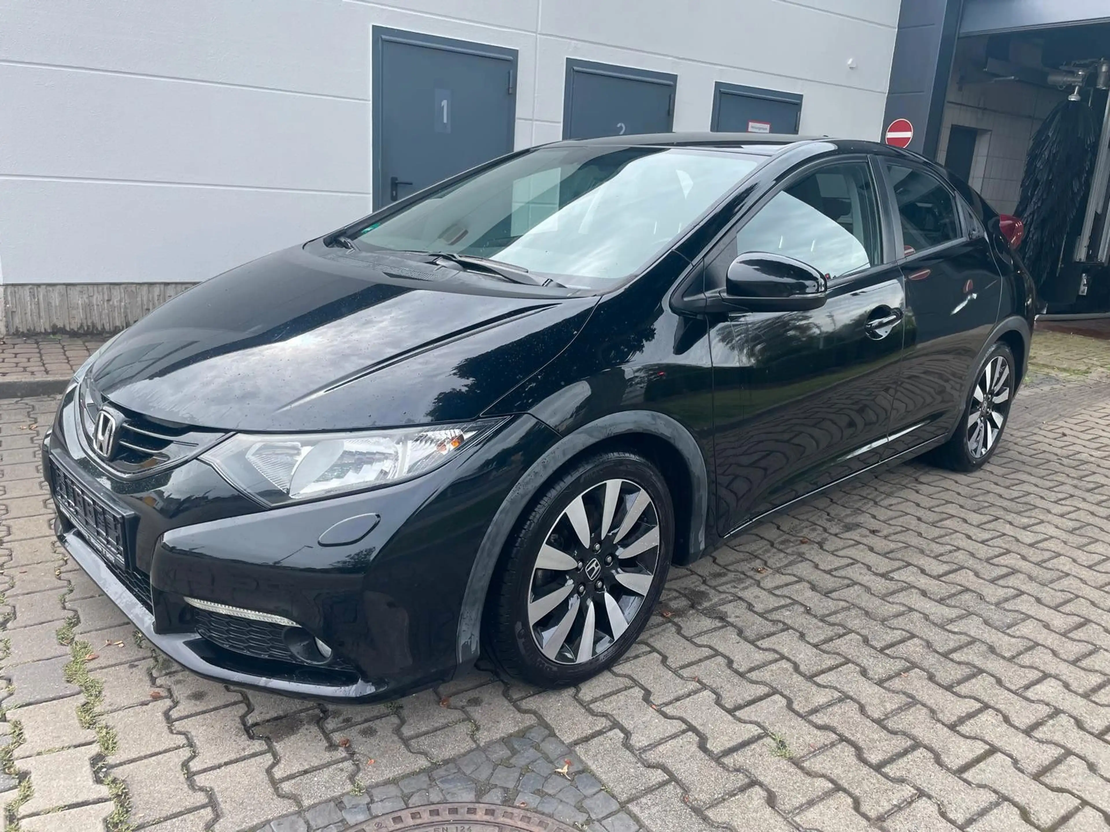 Honda Civic 1.4 i-VTEC Comfort — photo 2