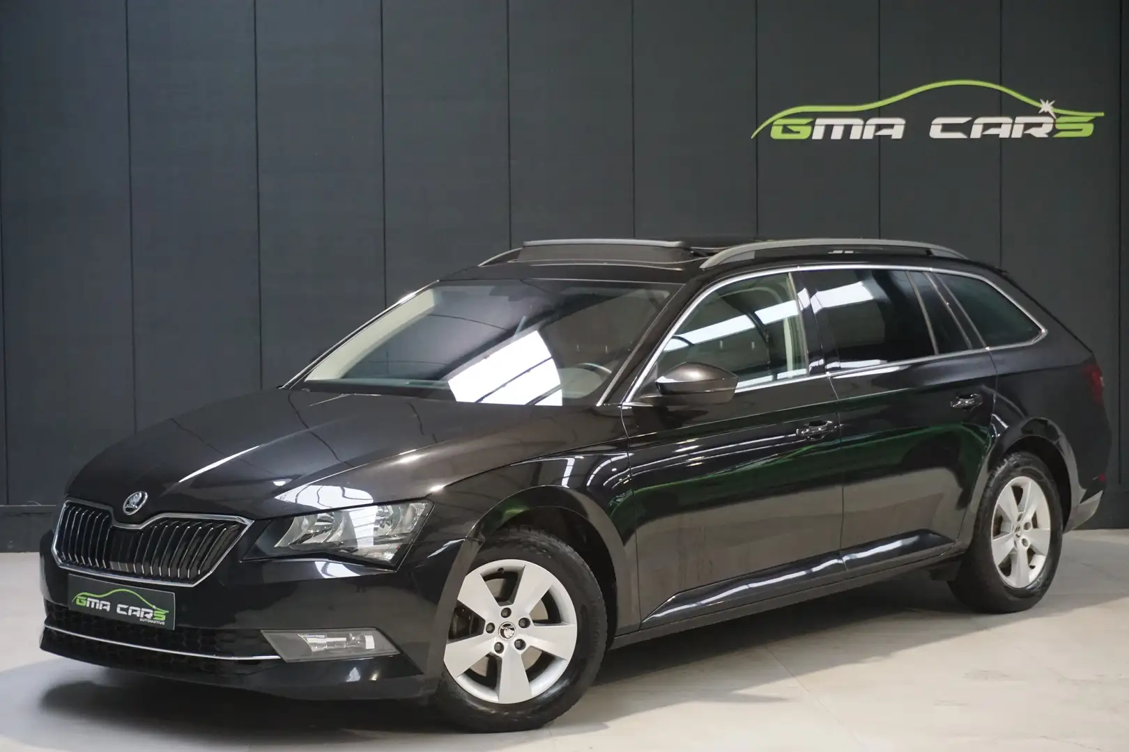Skoda Superb SW 1.6 CR TDi  Automaat-Navi-Cam-Pano-PDC-Garantie Noir - 1