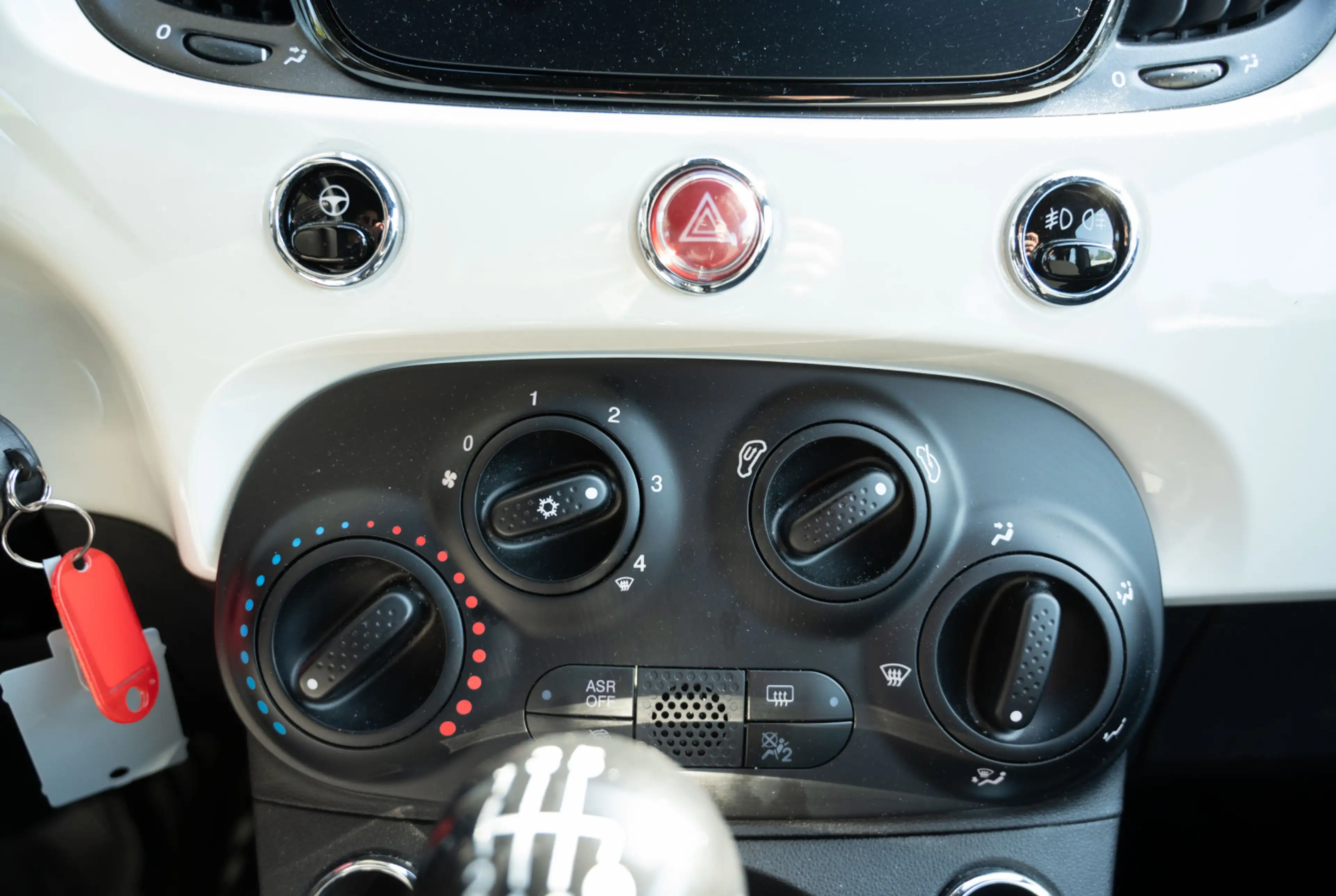 Fiat 500 Basis 1.0 GSE N3 Hybrid *MIRROR SCREEN*KOMFORT PAKET* *INVENTUR-SALE* — photo 9