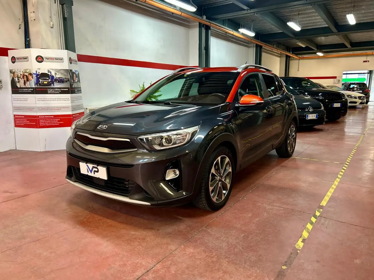 Kia Stonic Stonic 1.6 CRDi 110 CV Energy Gris - 1