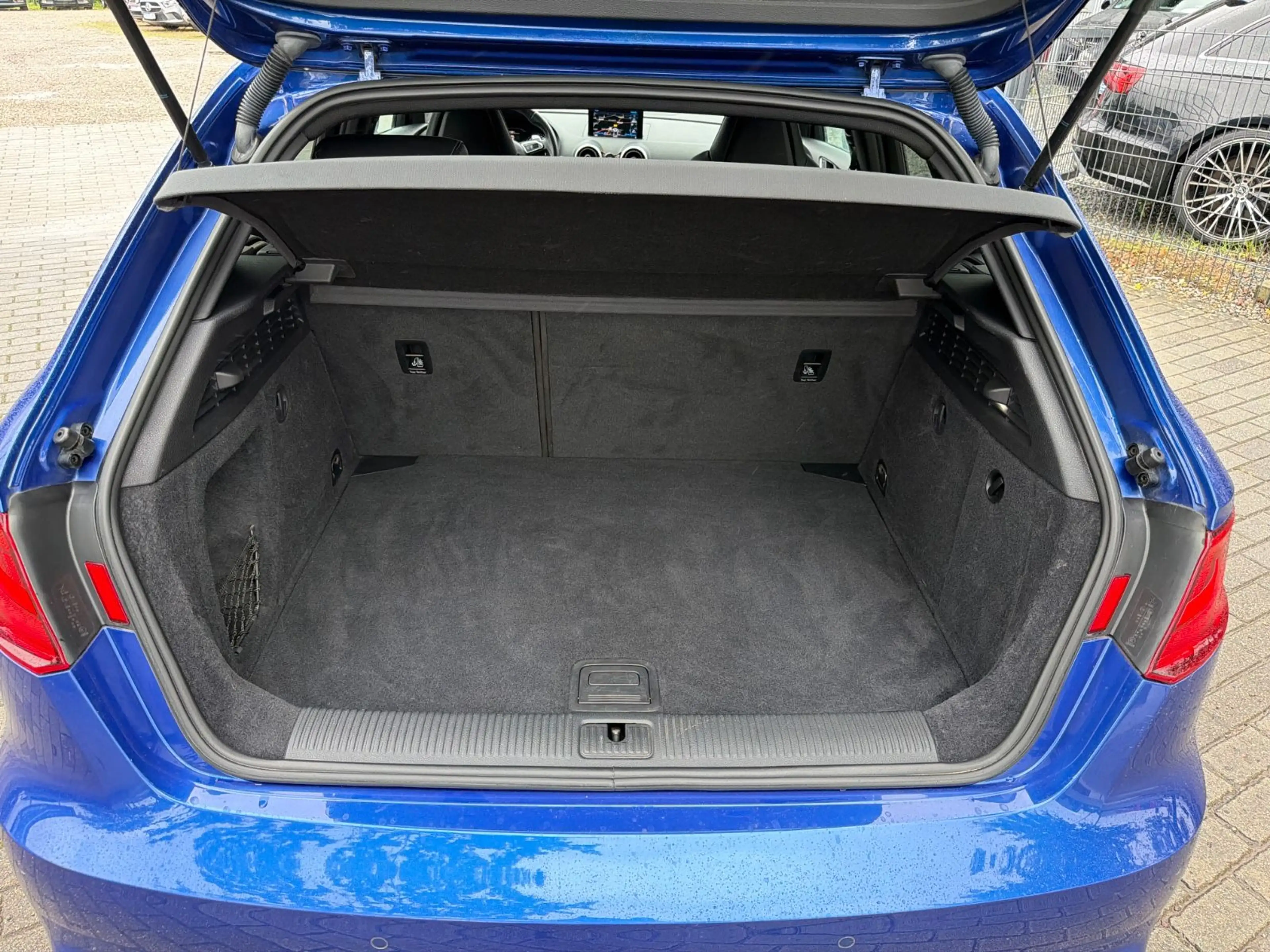Audi RS3 Sportback 2.5 TFSI quattro RS-Schalensitze — photo 12