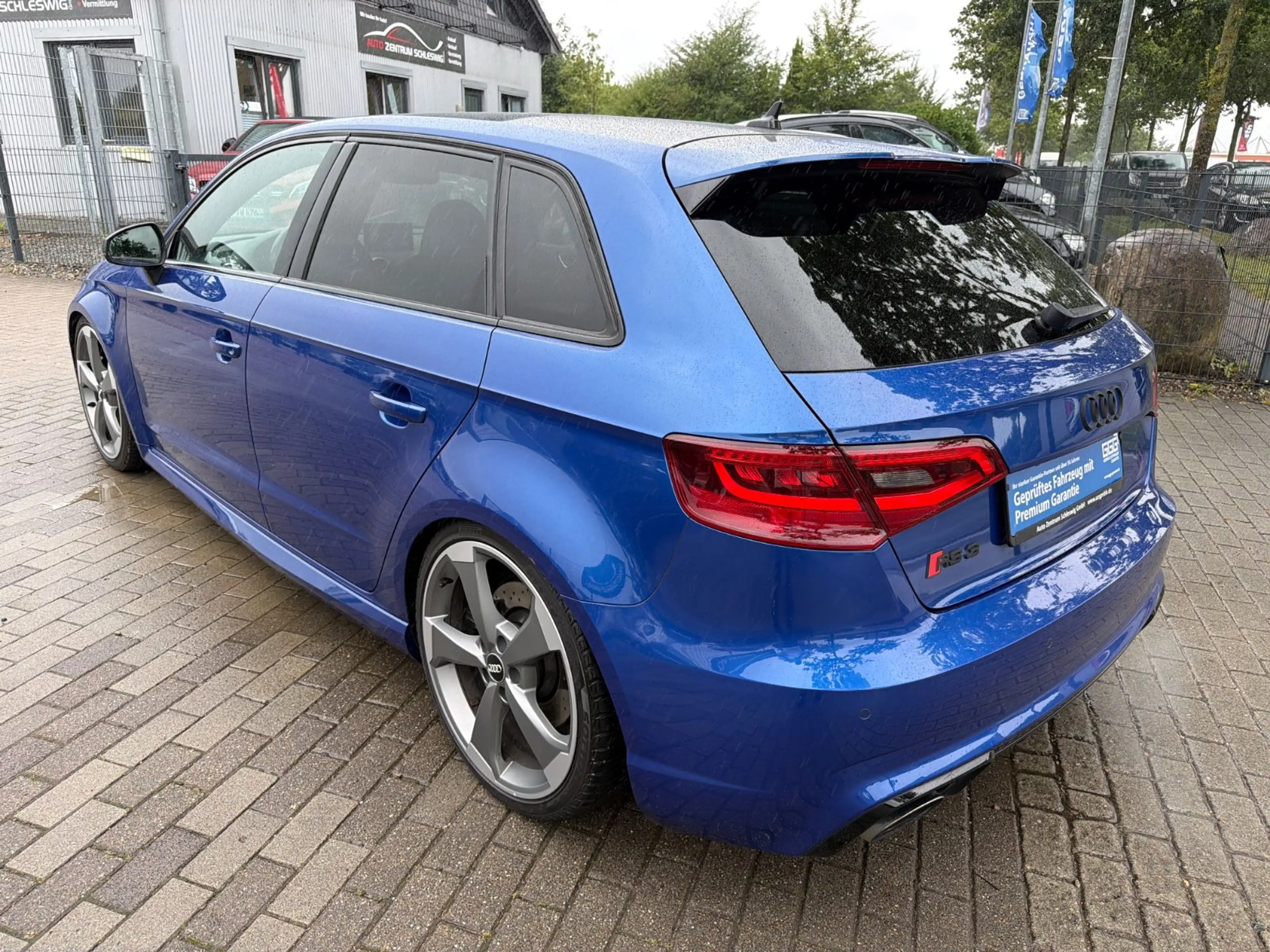 Audi RS3 Sportback 2.5 TFSI quattro RS-Schalensitze — photo 2