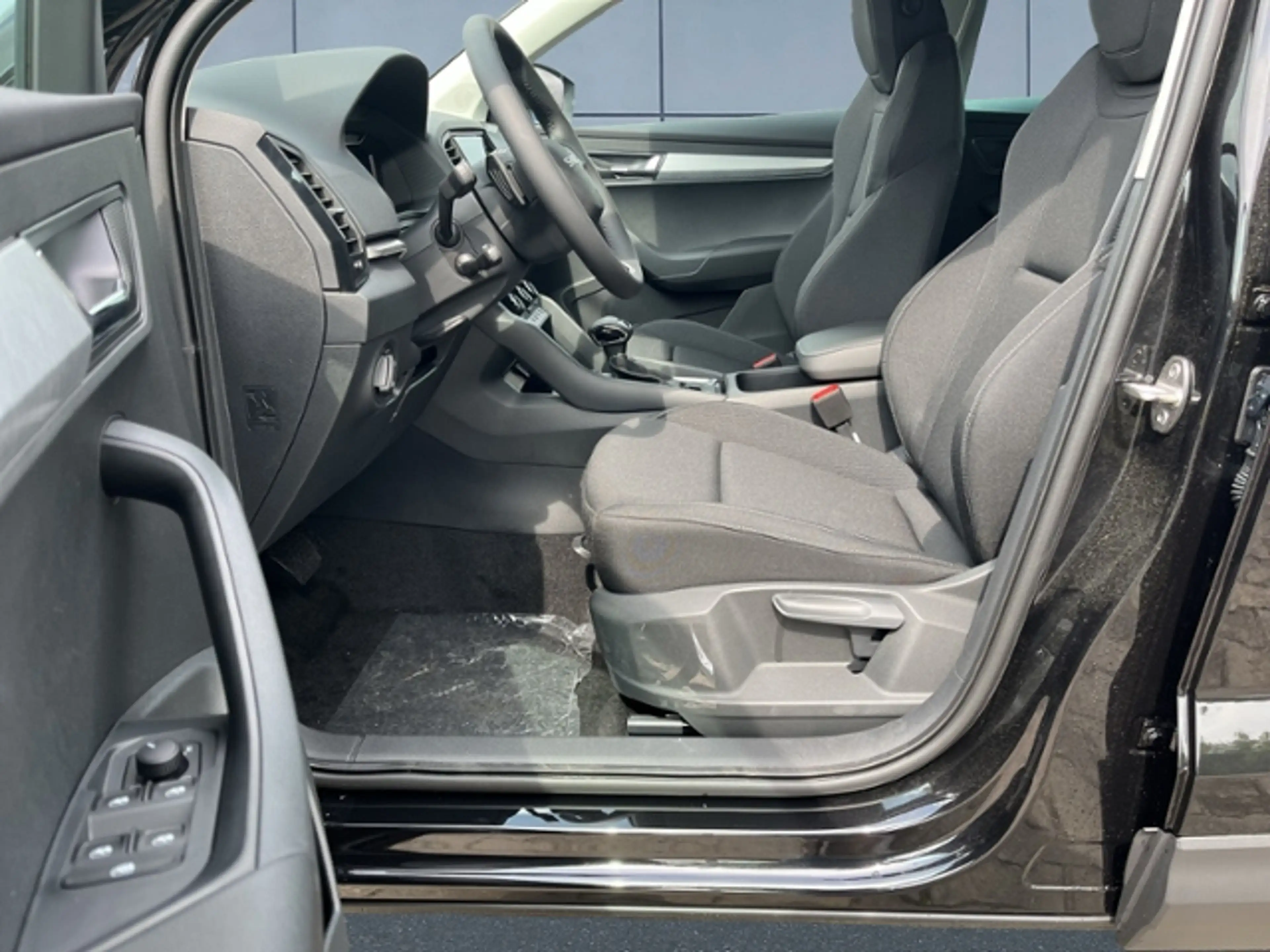 Skoda Karoq Balance 1.5TSI DSG MATRIX AHK NAVI KAMERA ACC — photo 6