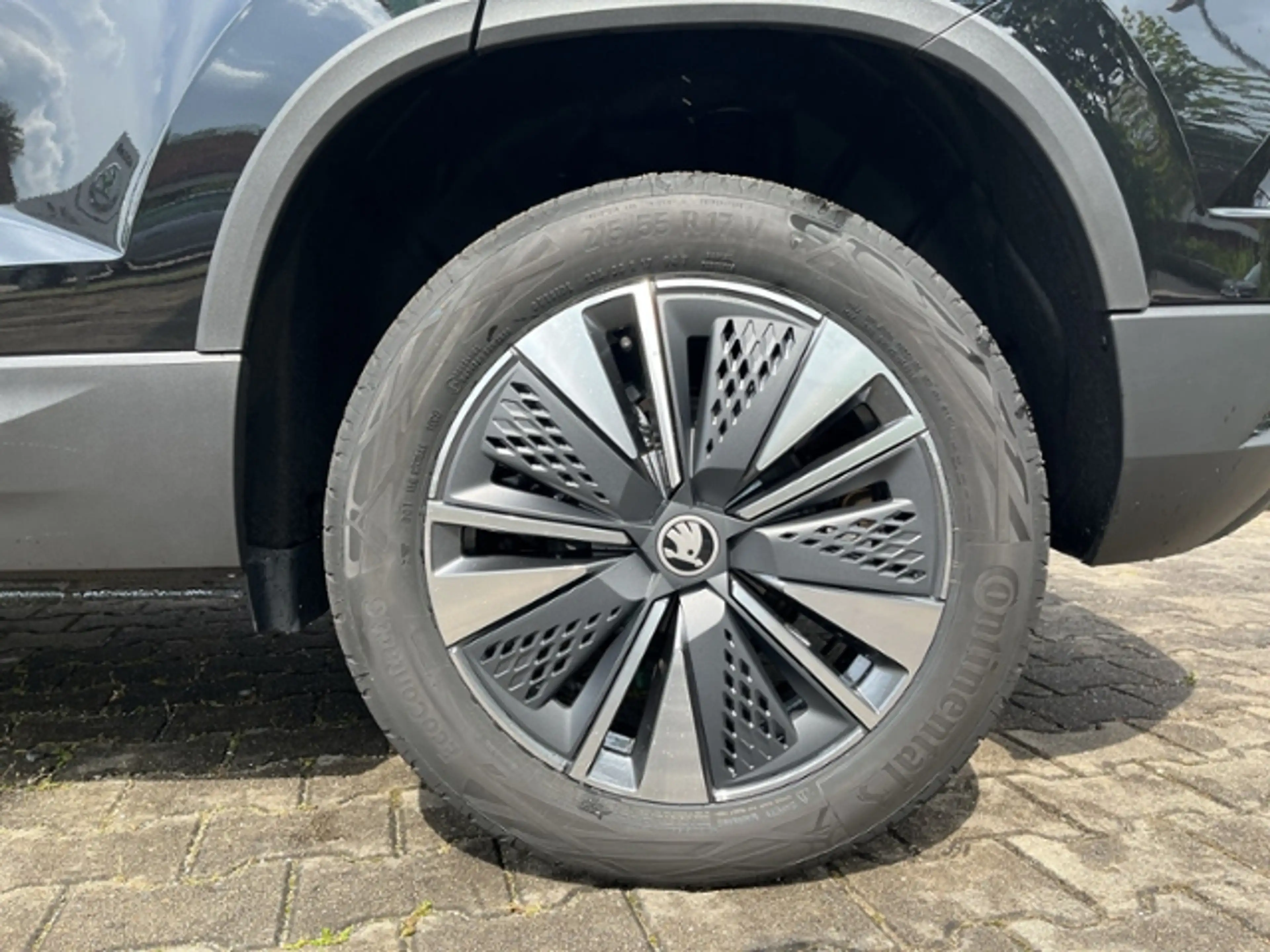 Skoda Karoq Balance 1.5TSI DSG MATRIX AHK NAVI KAMERA ACC — photo 8