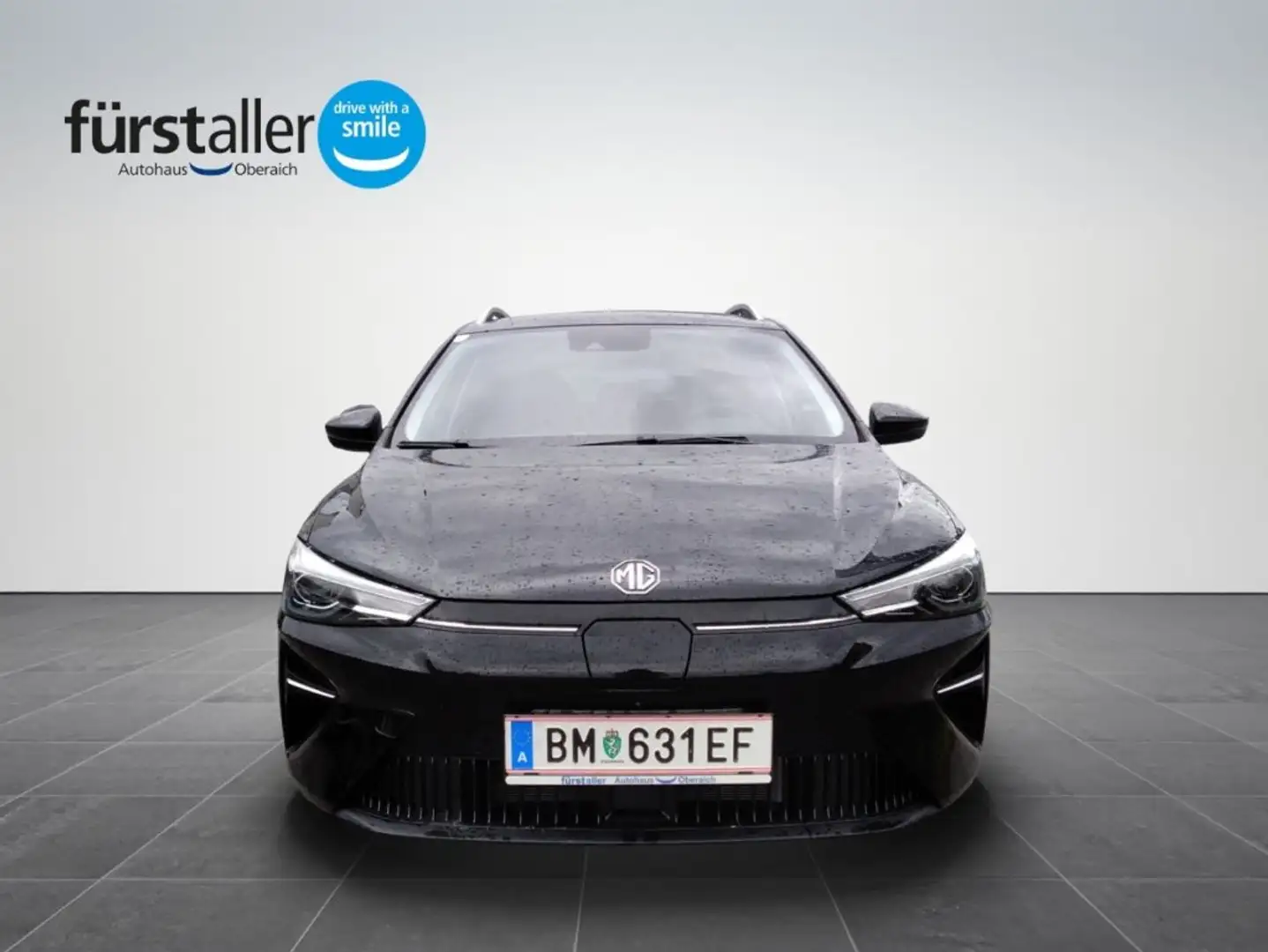 MG MG5 Luxury 61kWh Leder Schwarz Černá - 2