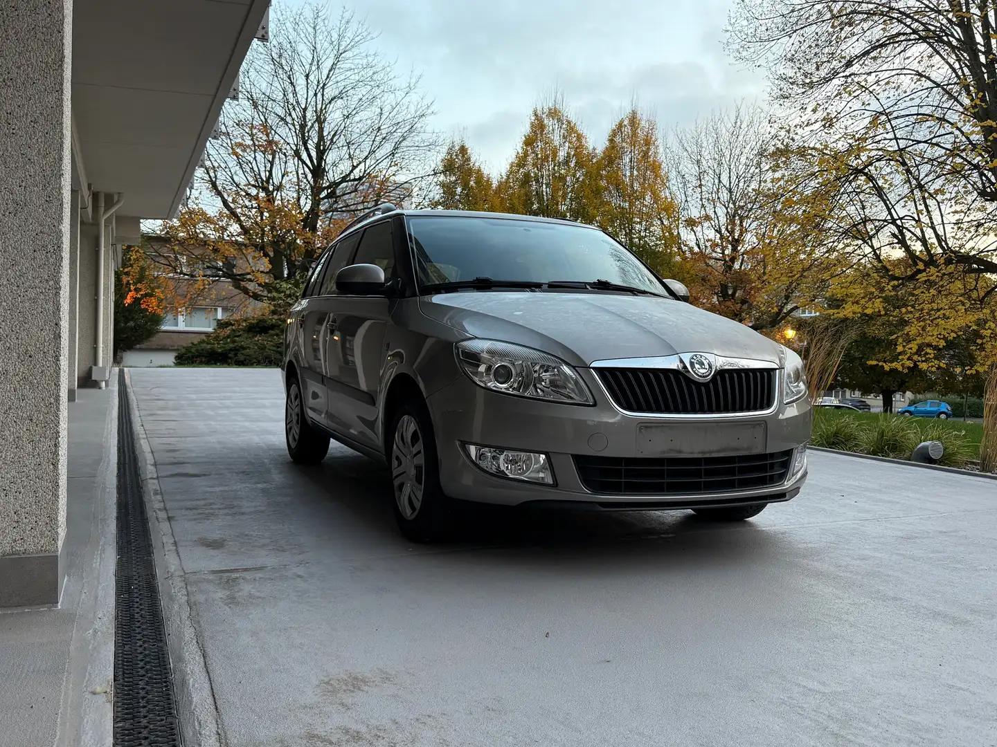 Skoda Fabia Fabia SW 1.2 TSI Ambiente DSG Beige - 1