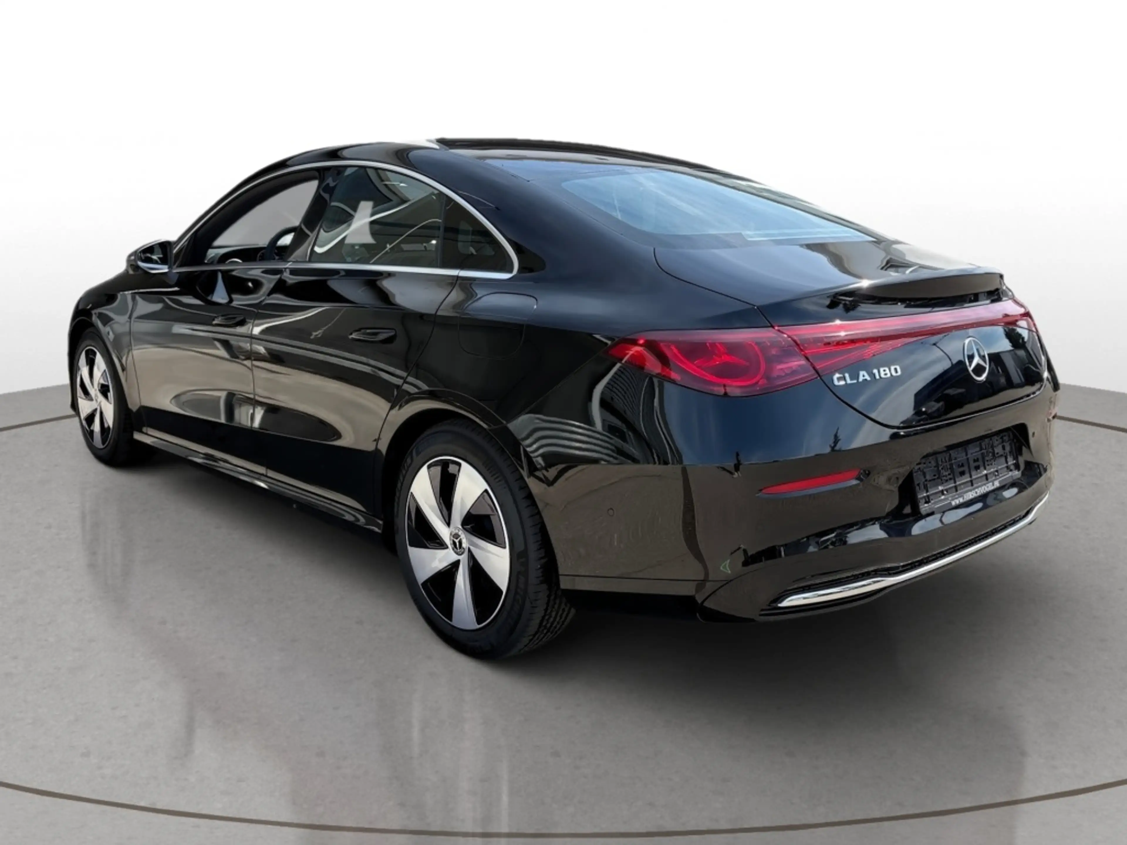 Mercedes-Benz CLA 180 Progressive+Pano+DISTRONIC+MBUX+LED+Kam — photo 7
