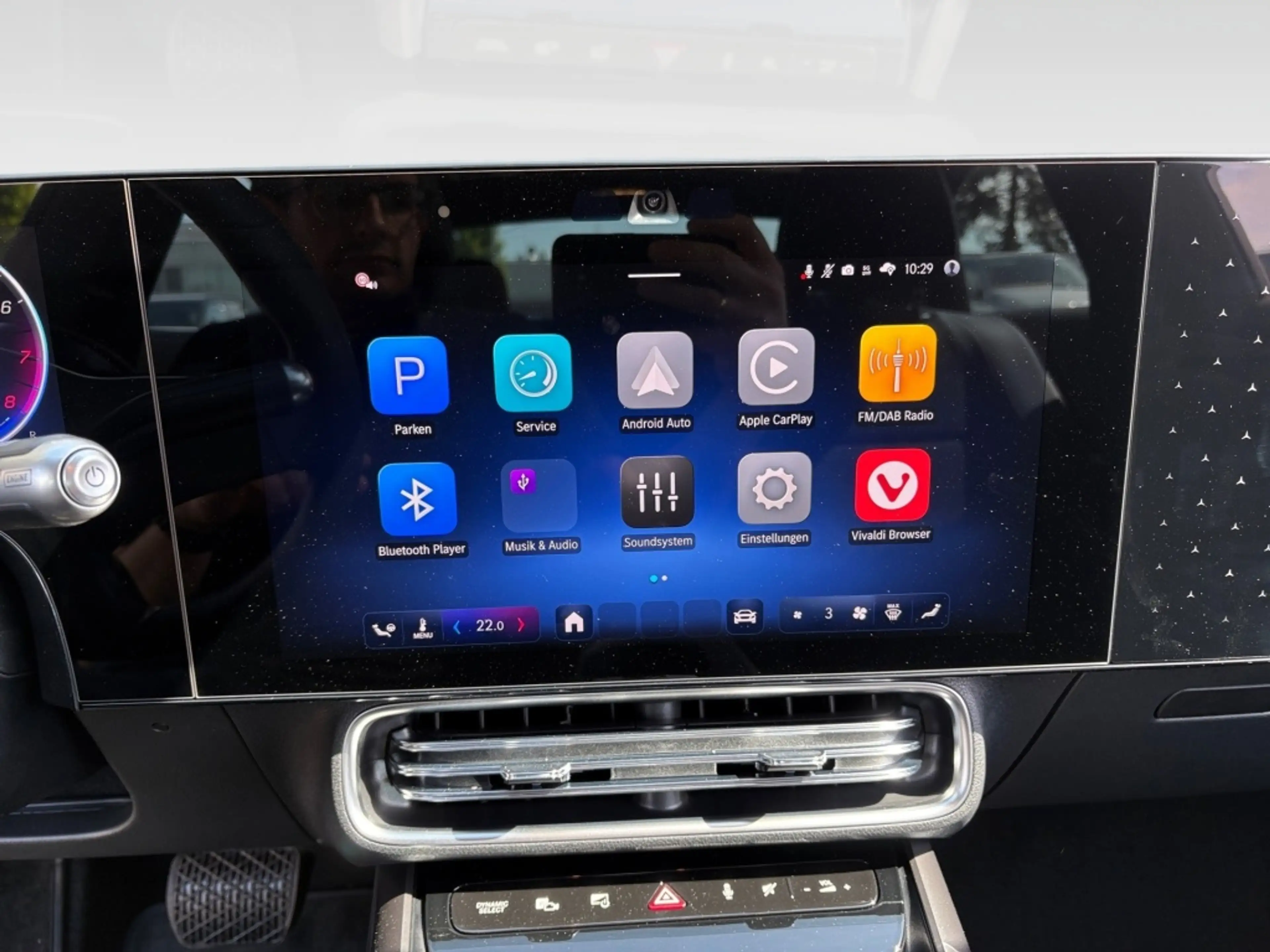 Mercedes-Benz CLA 180 Progressive+Pano+DISTRONIC+MBUX+LED+Kam — photo 13