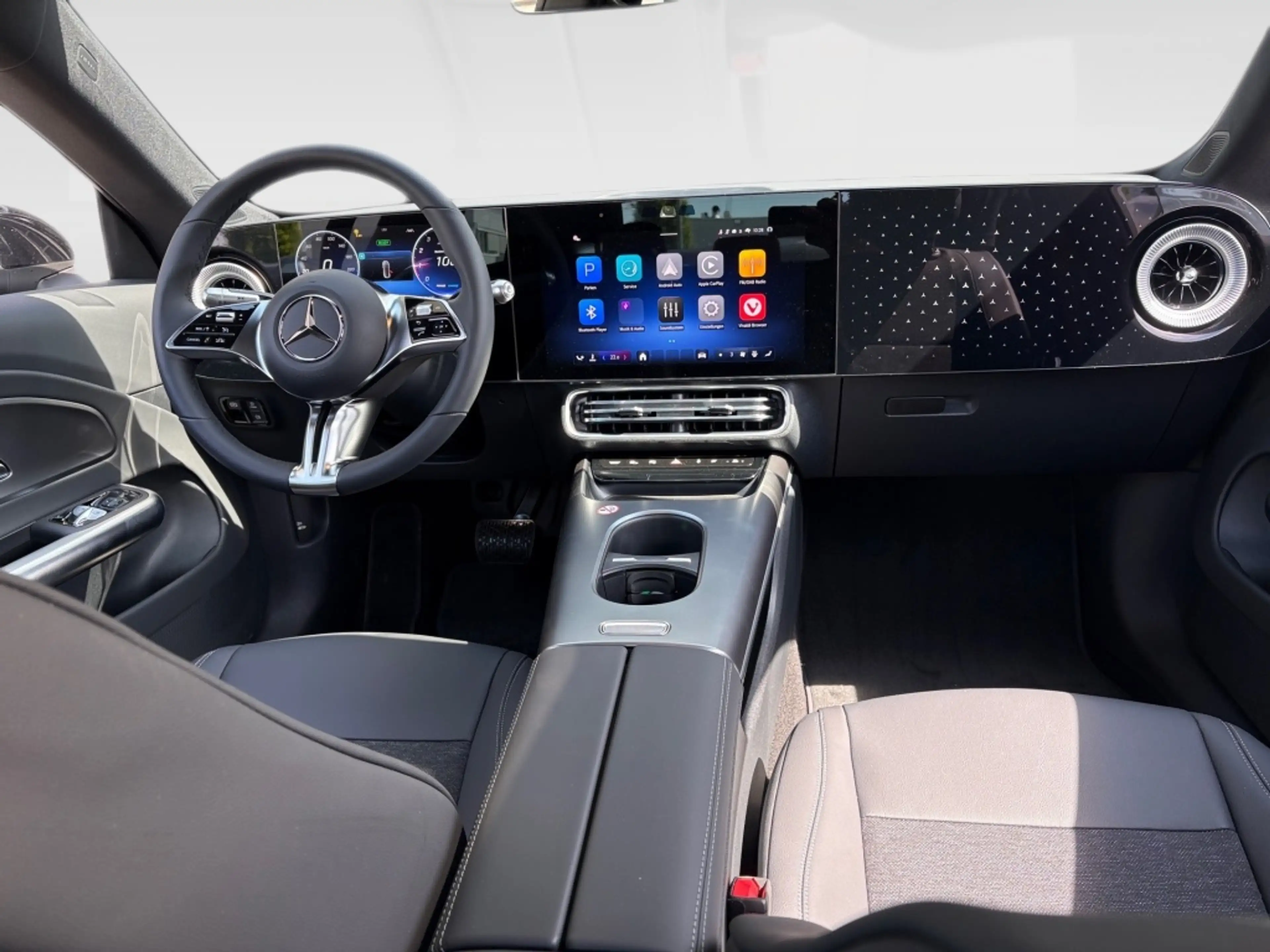 Mercedes-Benz CLA 180 Progressive+Pano+DISTRONIC+MBUX+LED+Kam — photo 8