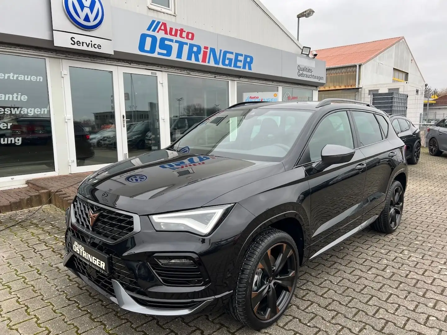 CUPRA Ateca 1,5 TSI DSG AHK Schwarz - 1